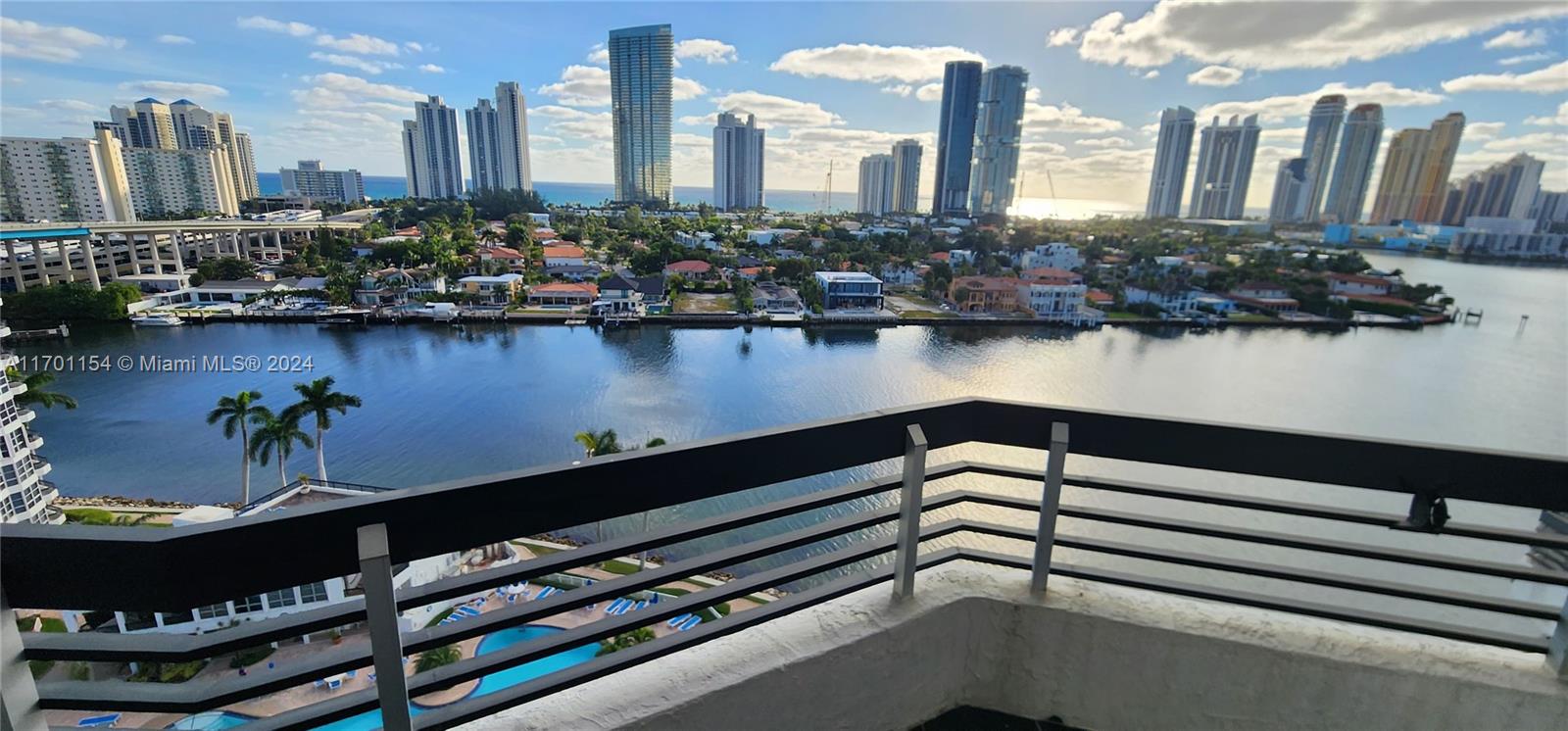 MYSTIC POINTE CONDO NO TH - Residential