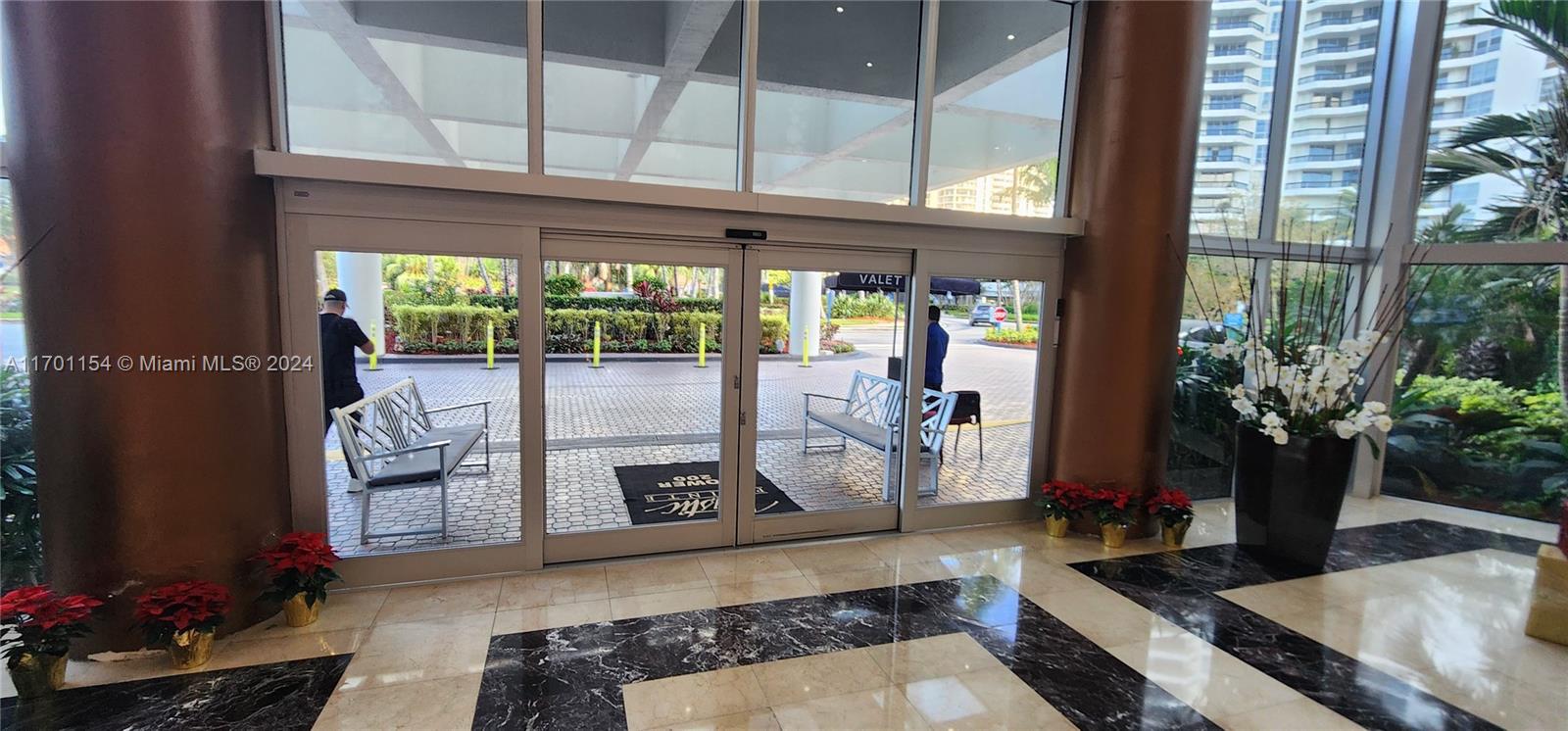 MYSTIC POINTE CONDO NO TH - Residential