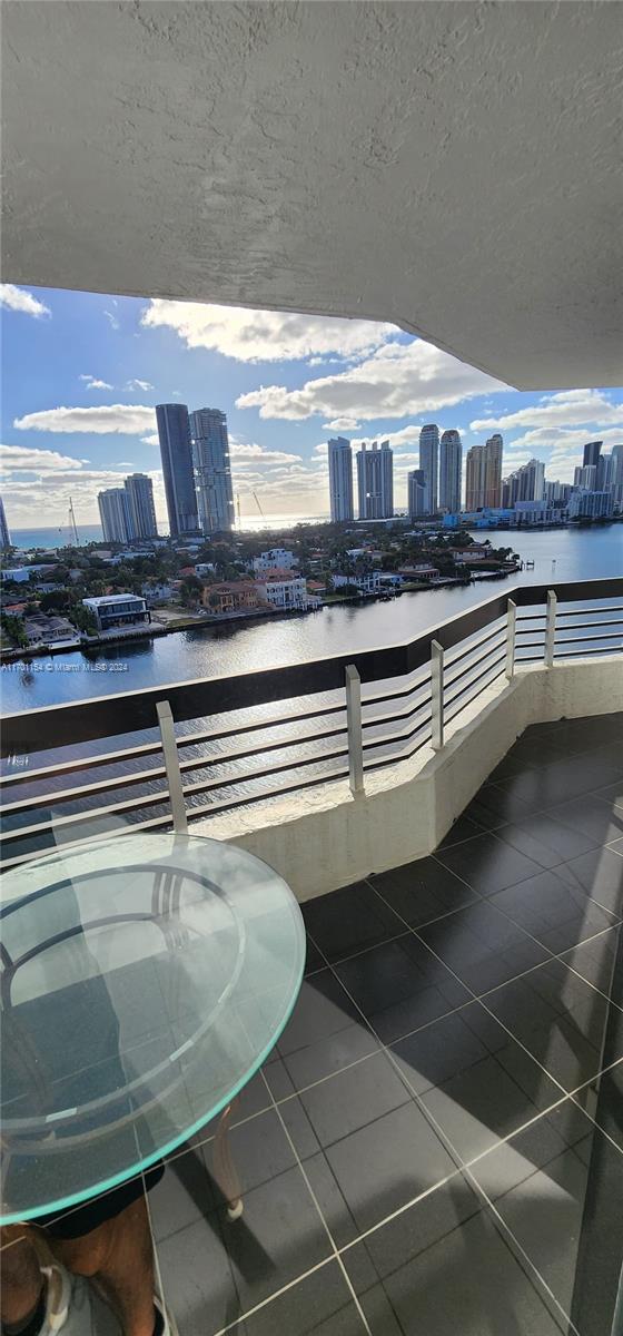 MYSTIC POINTE CONDO NO TH - Residential