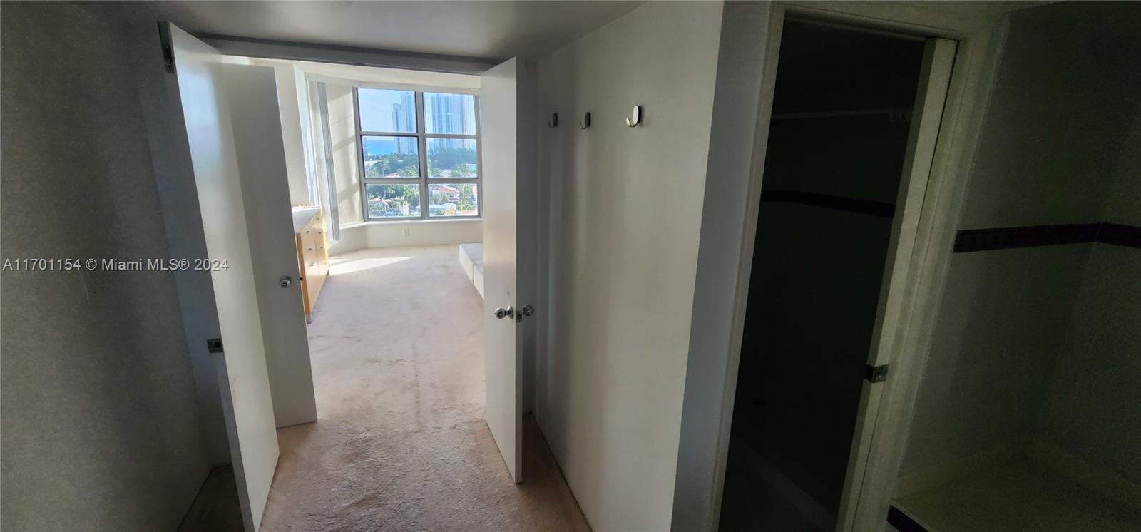MYSTIC POINTE CONDO NO TH - Residential