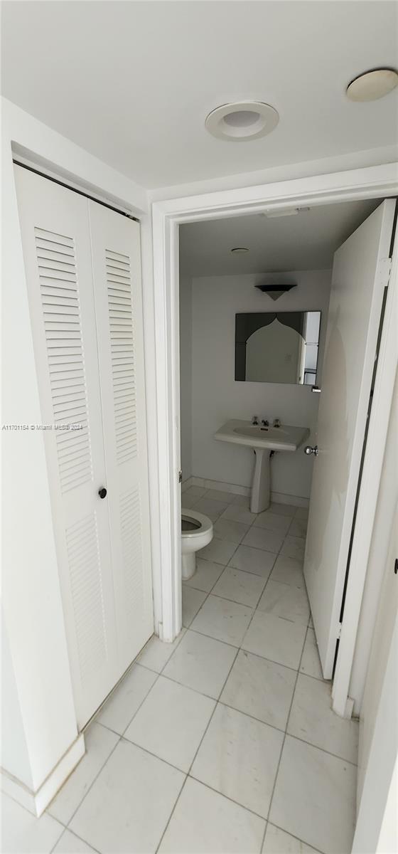 MYSTIC POINTE CONDO NO TH - Residential