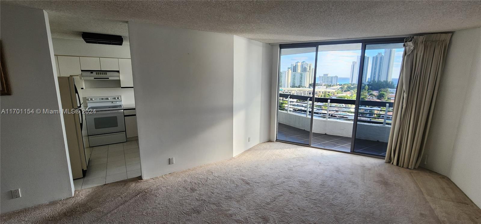 MYSTIC POINTE CONDO NO TH - Residential