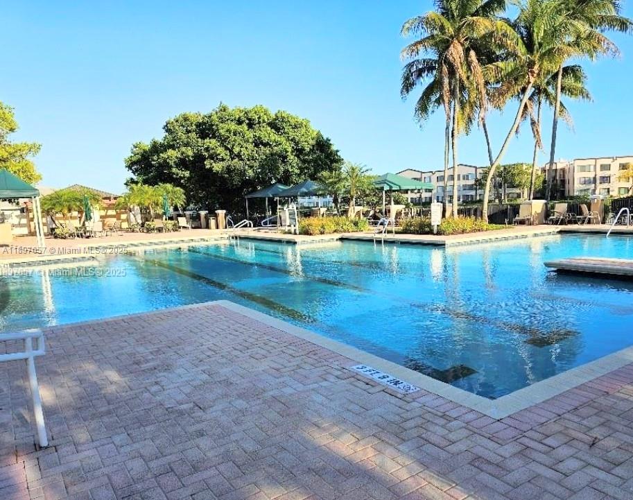 GRANVILLE CONDOMINIUM H - Residential