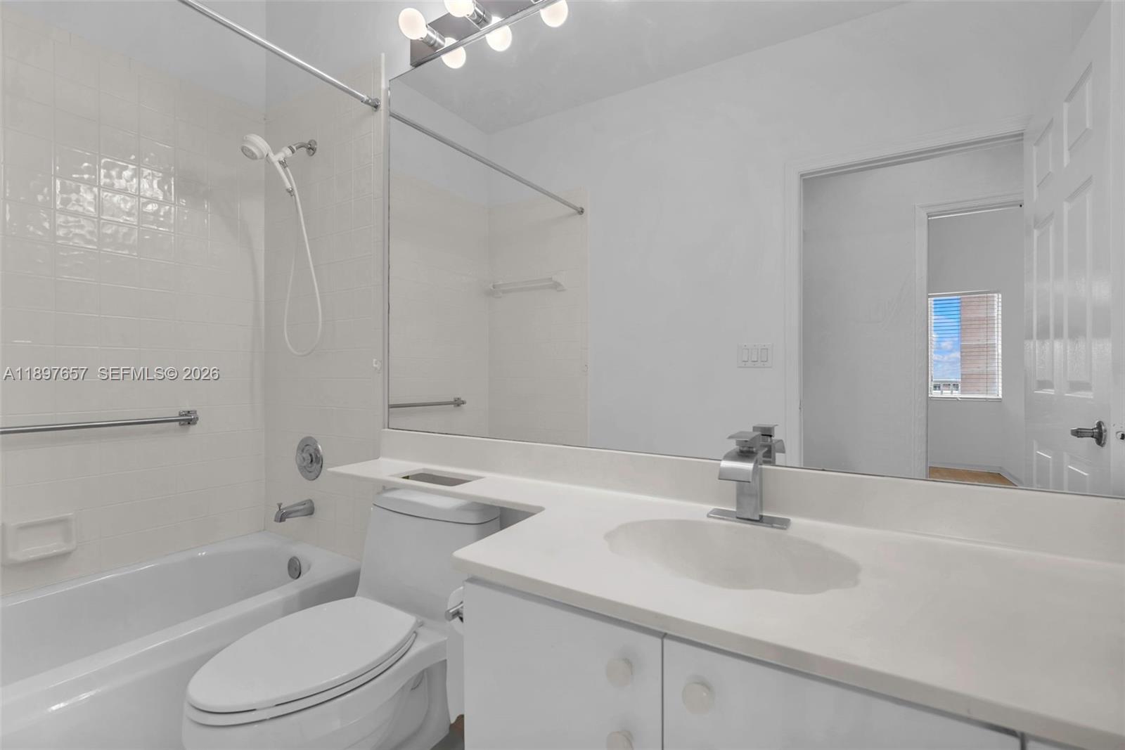 GRANVILLE CONDOMINIUM H - Residential