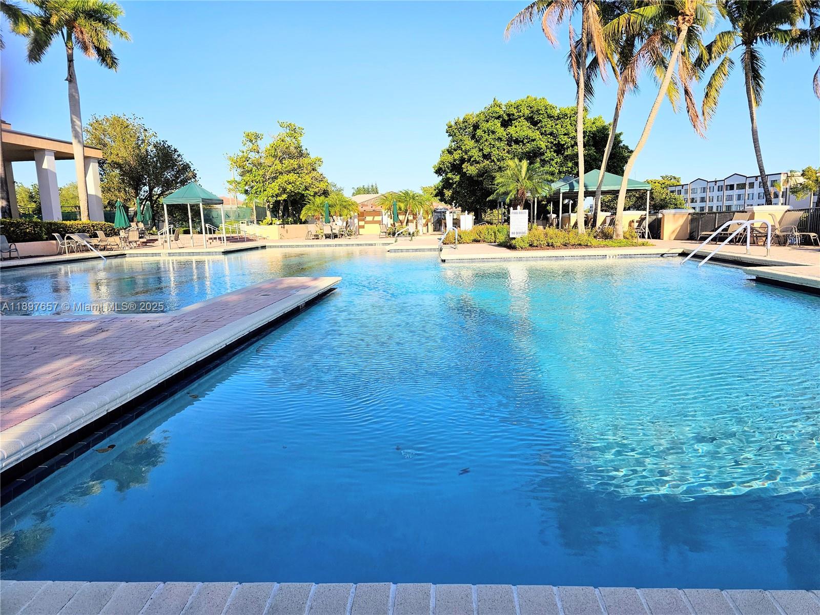 GRANVILLE CONDOMINIUM H - Residential