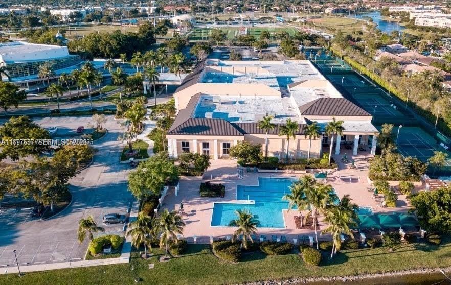 GRANVILLE CONDOMINIUM H - Residential