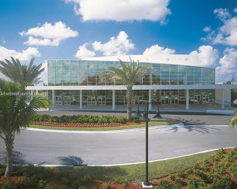 GRANVILLE CONDOMINIUM H - Residential