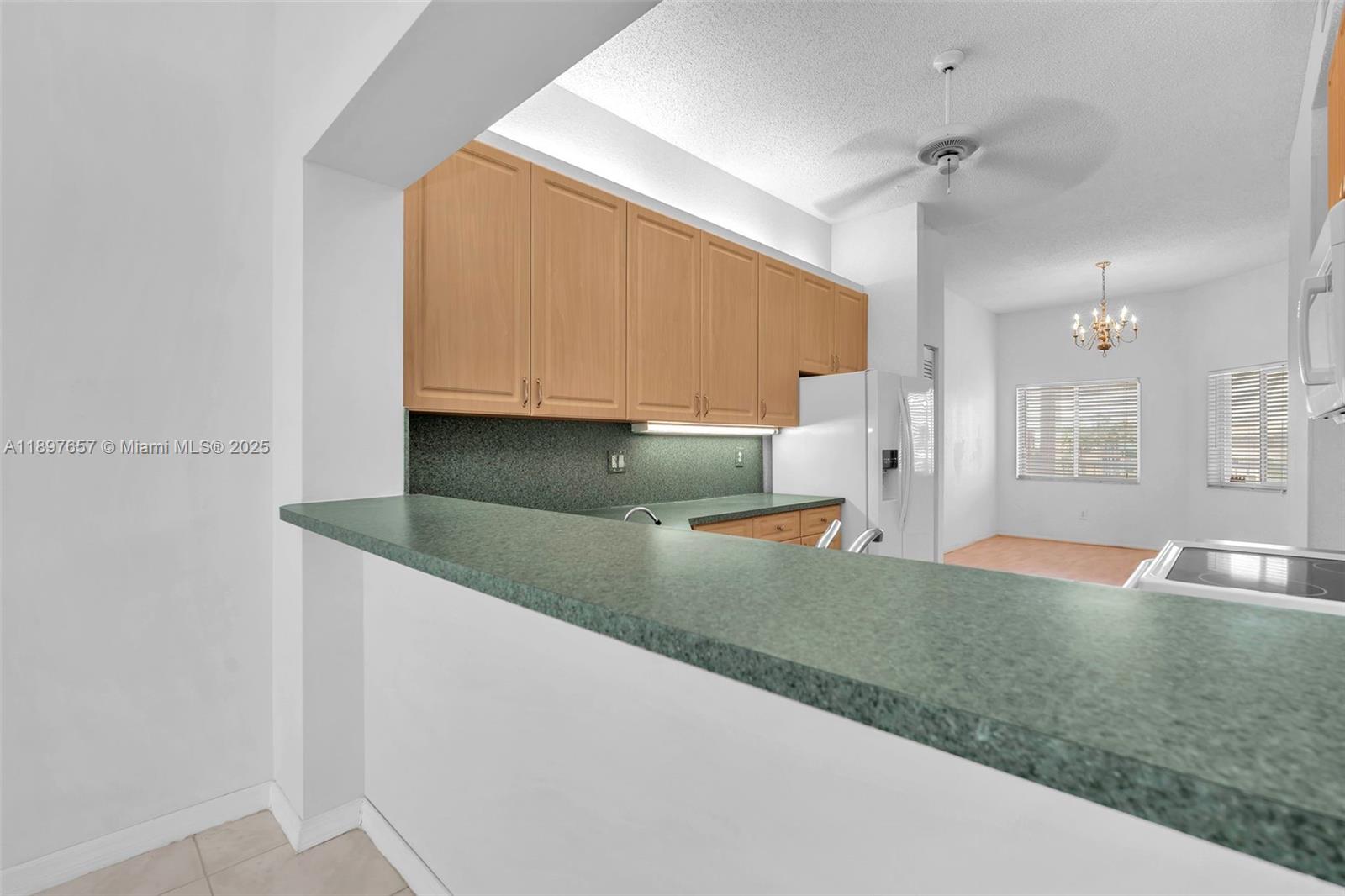 GRANVILLE CONDOMINIUM H - Residential