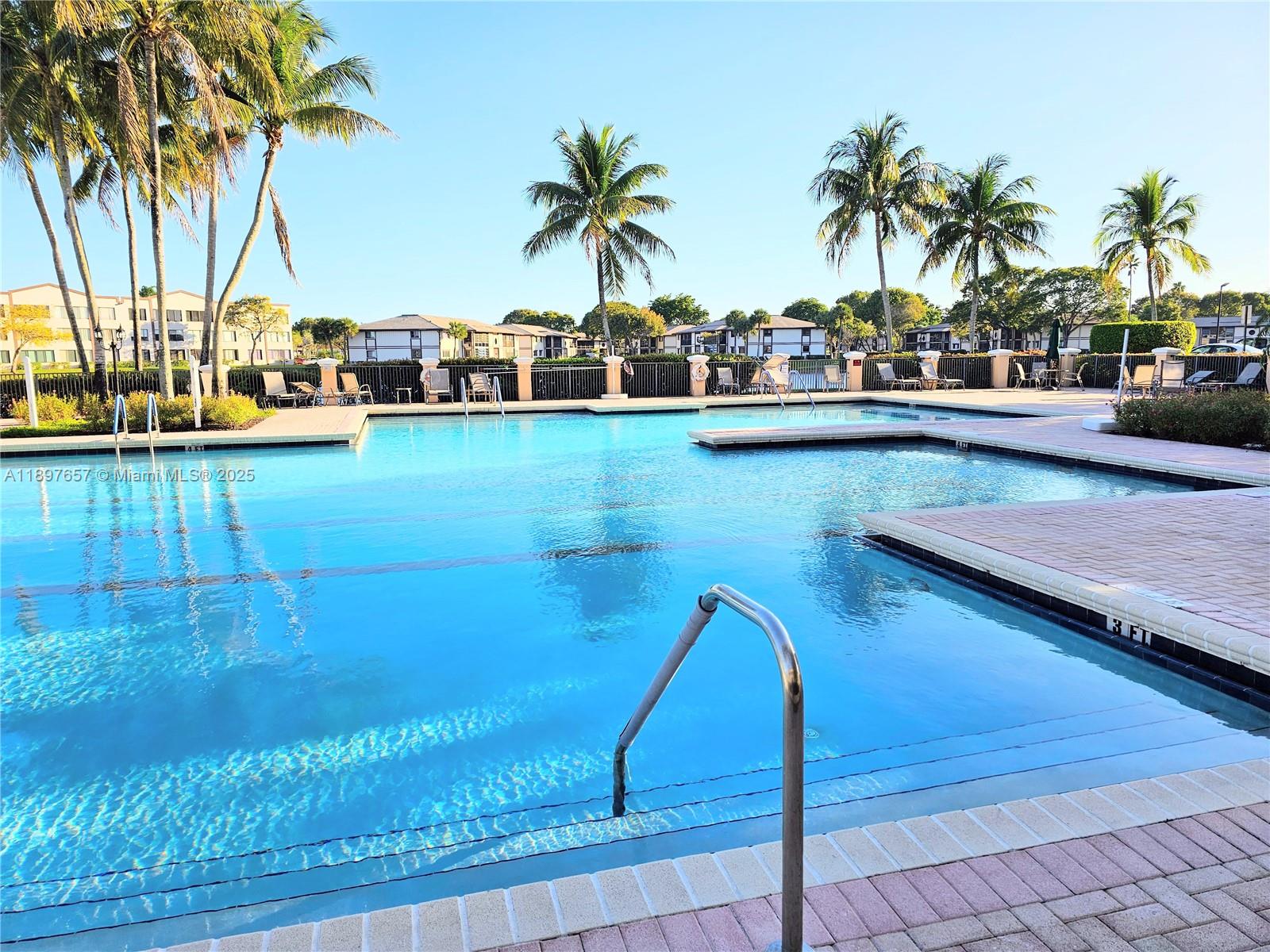 GRANVILLE CONDOMINIUM H - Residential