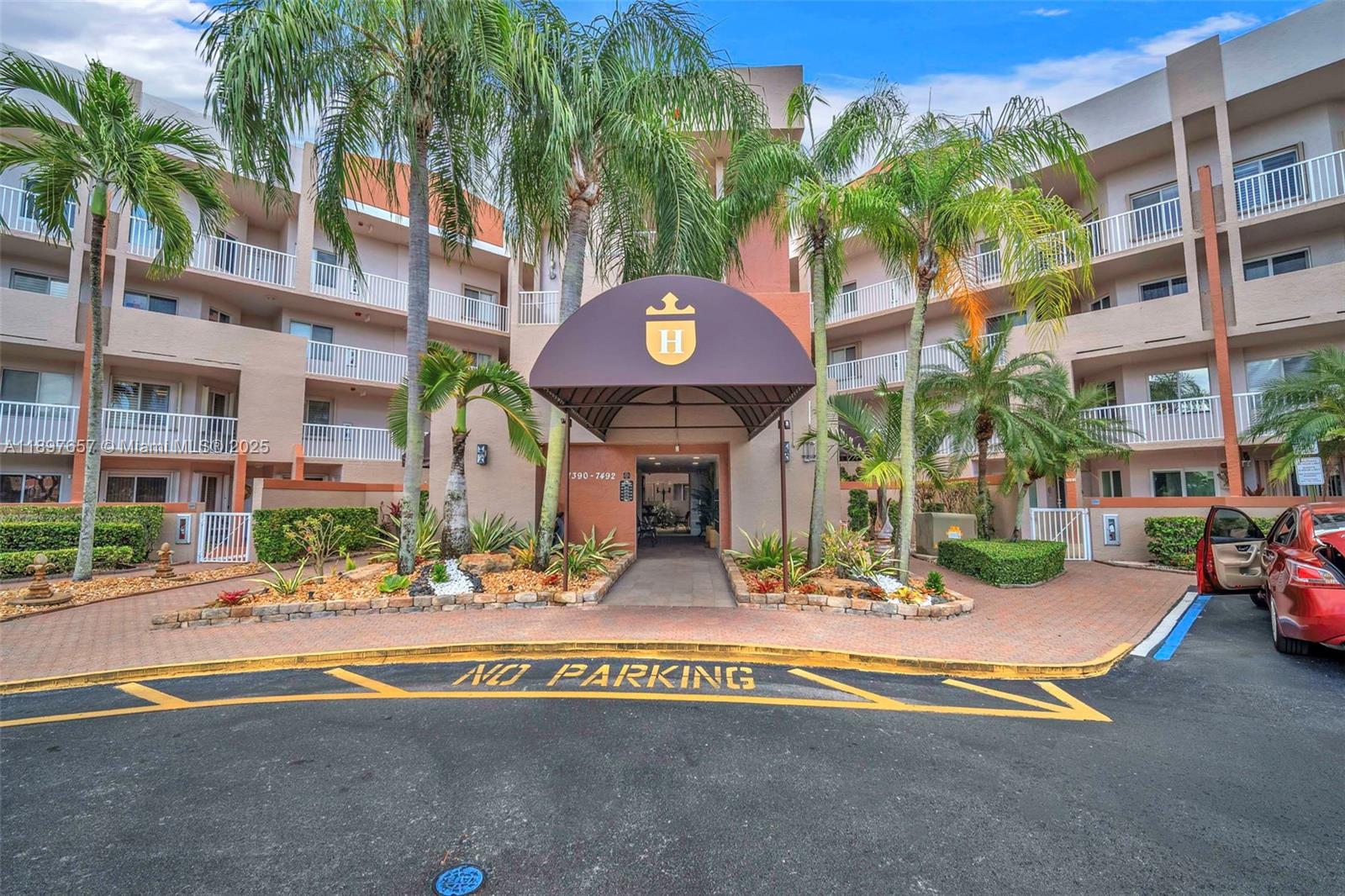 GRANVILLE CONDOMINIUM H - Residential