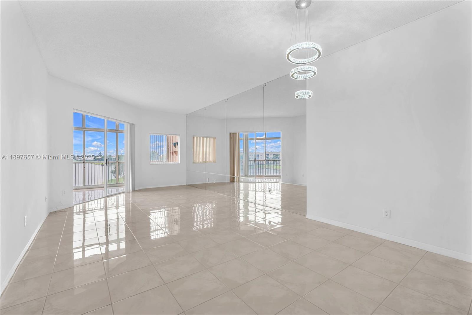 GRANVILLE CONDOMINIUM H - Residential