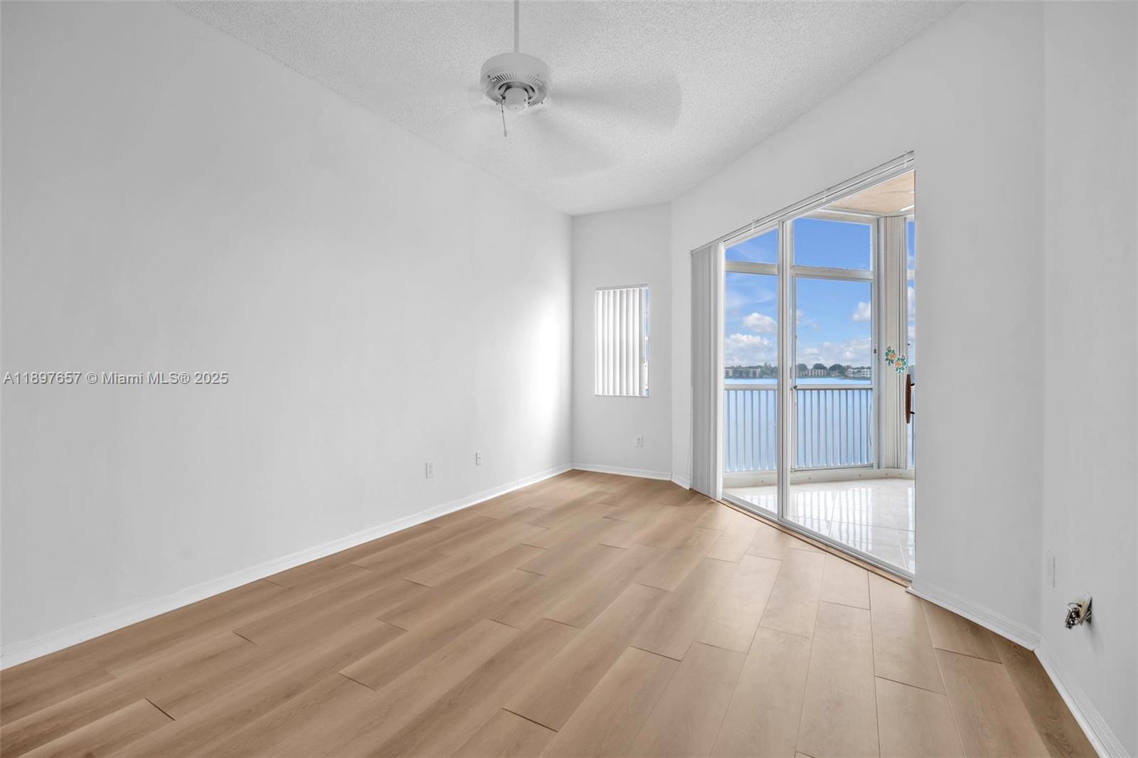 GRANVILLE CONDOMINIUM H - Residential