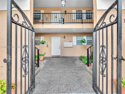 Tiny photo for 3660 Citrus Trce #2, Davie, FL 33328 (MLS # A12026634)
