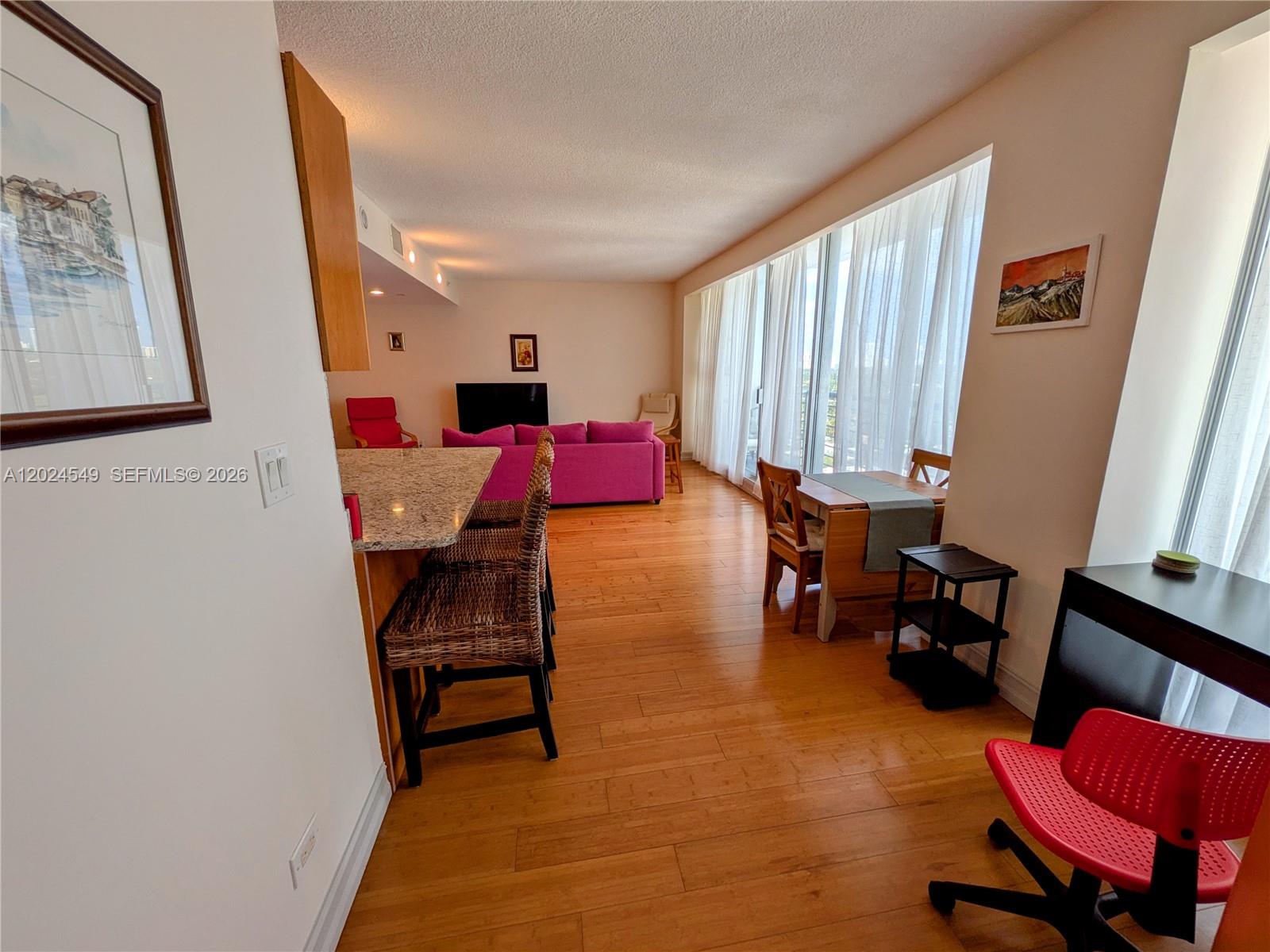 HOME TOWER CONDO - Residential