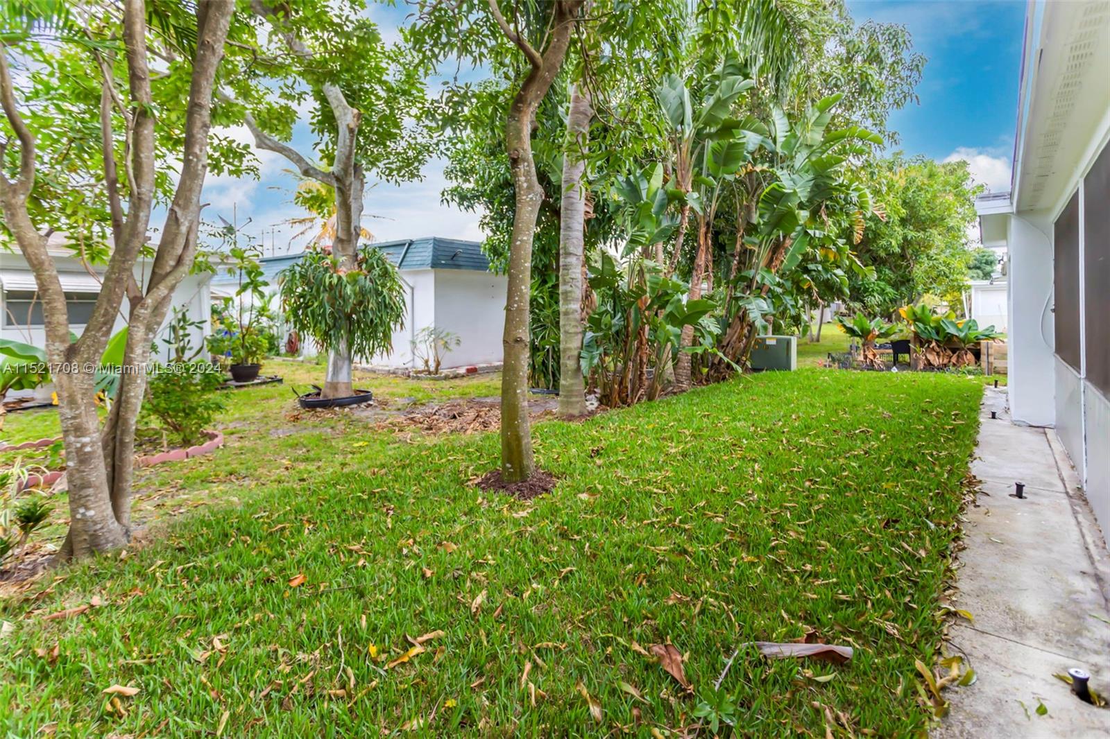 PARADISE GARDENS SEC 4 - Residential