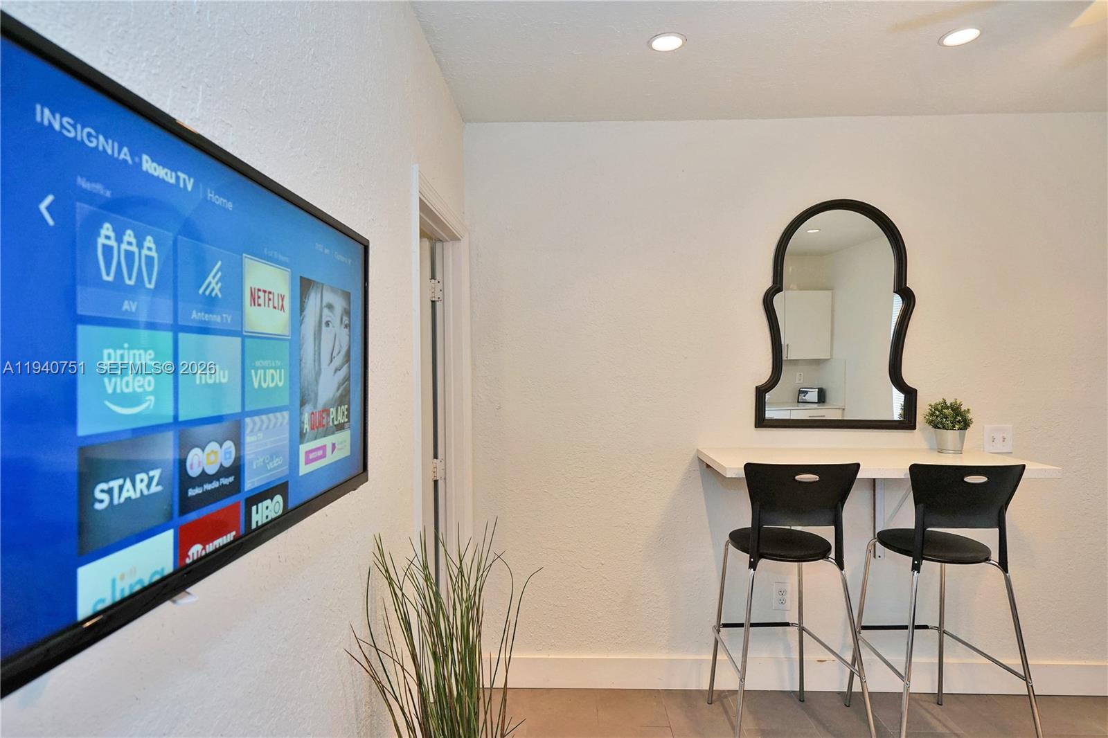 BARCELONA CONDO - Residential Lease