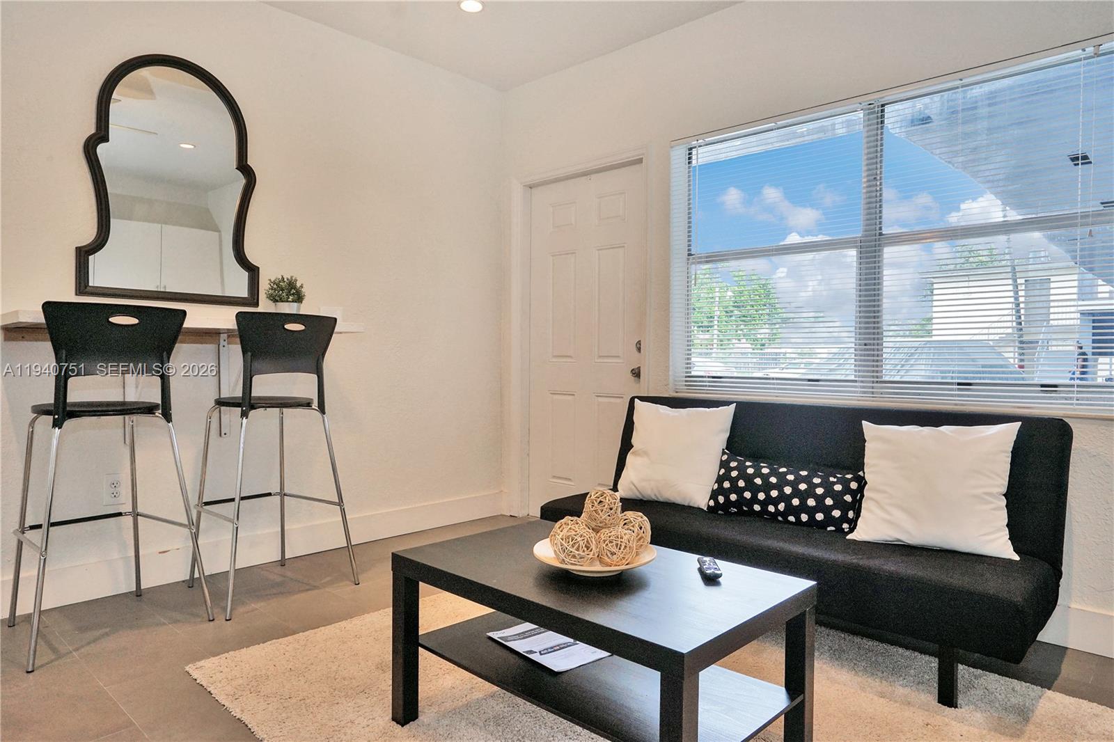 BARCELONA CONDO - Residential Lease