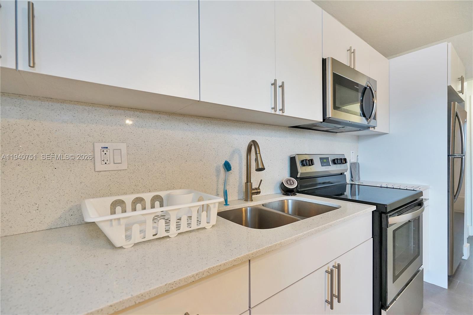 BARCELONA CONDO - Residential Lease