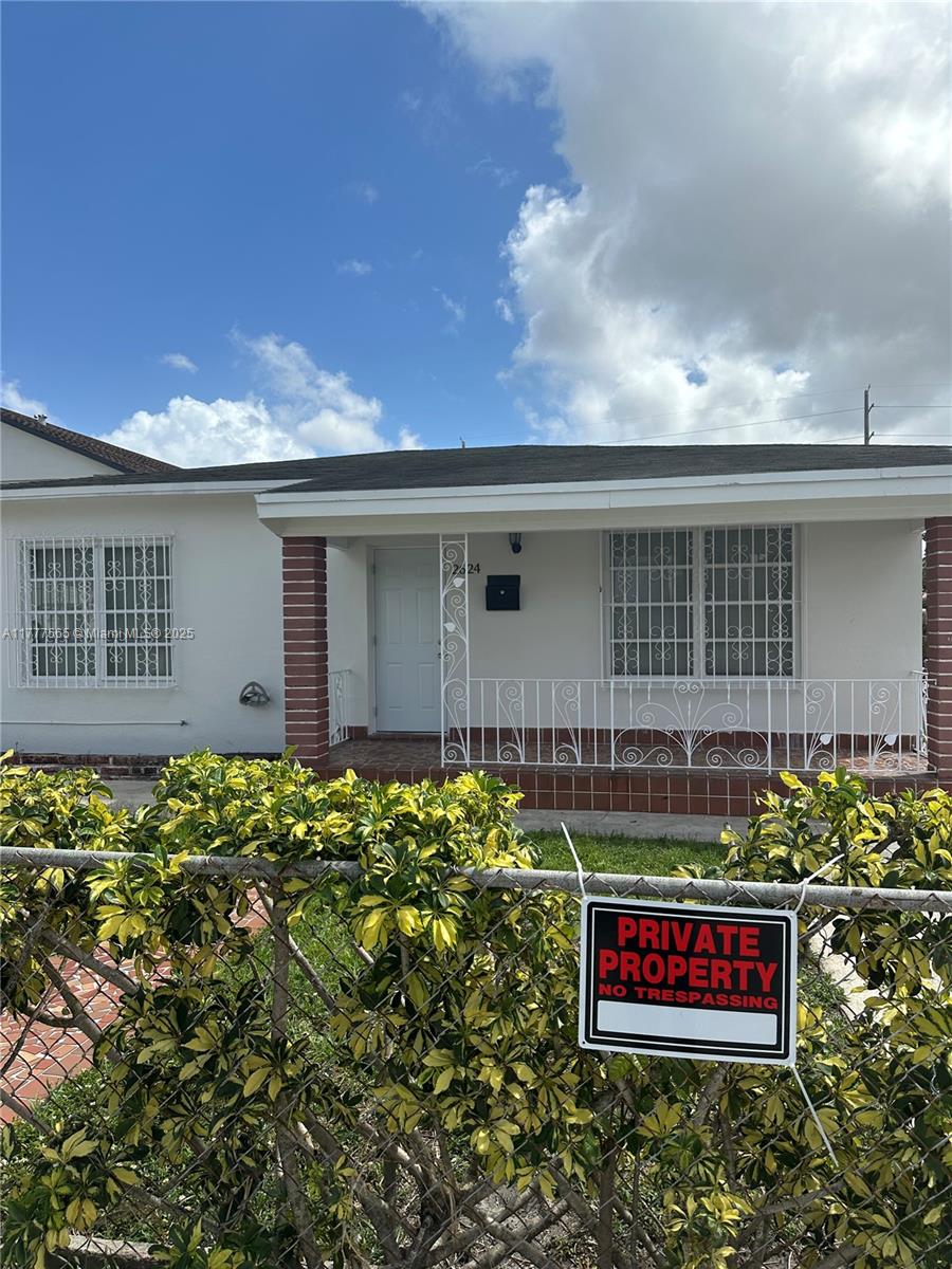 Rental Property at 2624 Nw 24th St Front, Miami, Broward County, Florida - Bedrooms: 2 
Bathrooms: 1  - $2,500 MO.