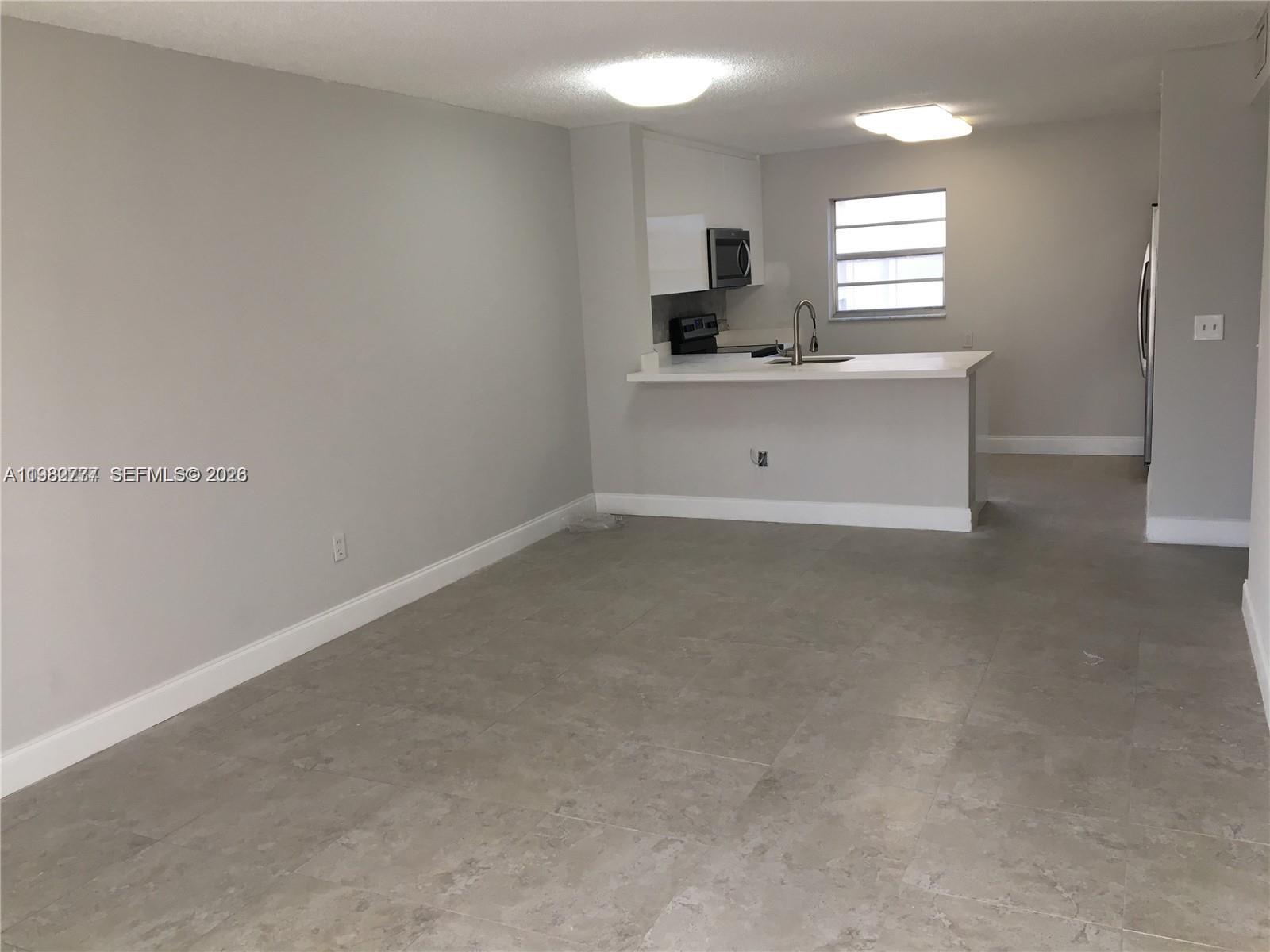 KINGS CREEK SO CONDO - Residential Lease