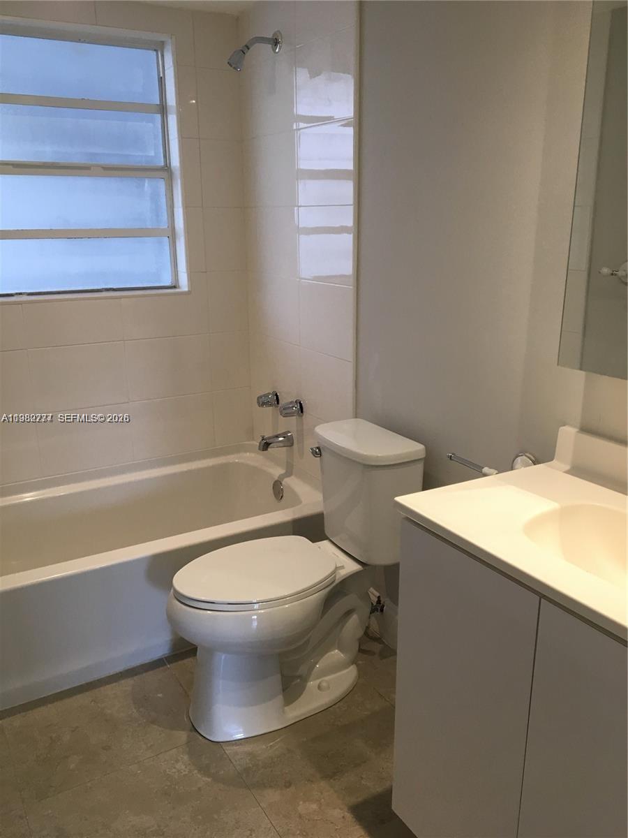 KINGS CREEK SO CONDO - Residential Lease