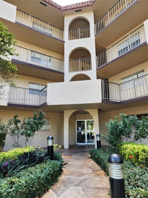 6300 S Falls Cir Dr Unit 212, Lauderhill, FL 33319 - MLS#: A11686091