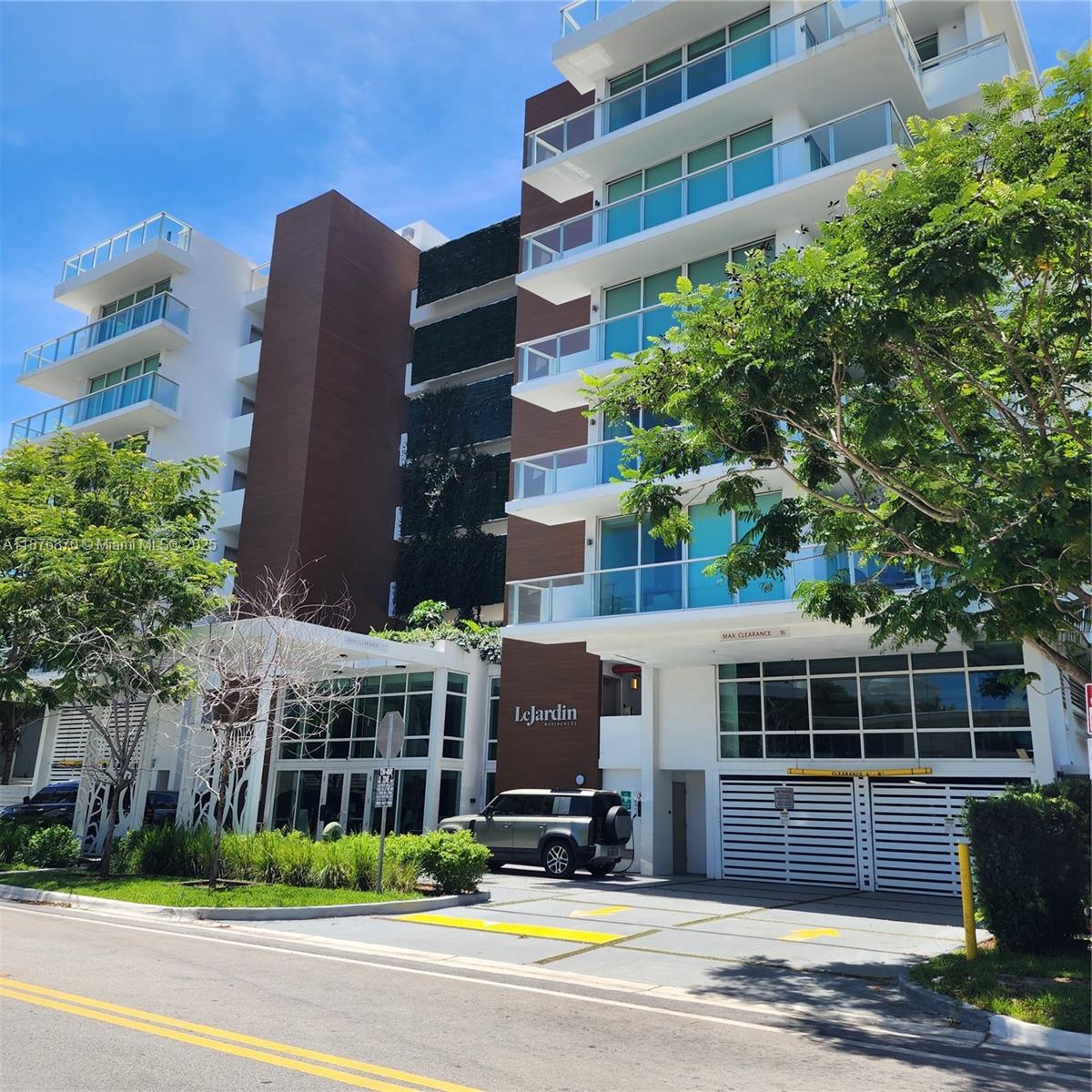 LE JARDIN HOUSE CONDO - Residential Lease