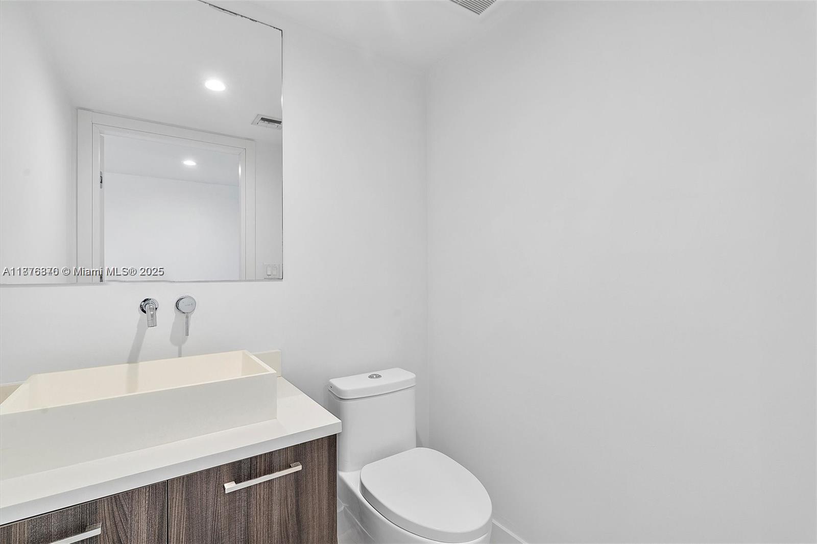 LE JARDIN HOUSE CONDO - Residential Lease