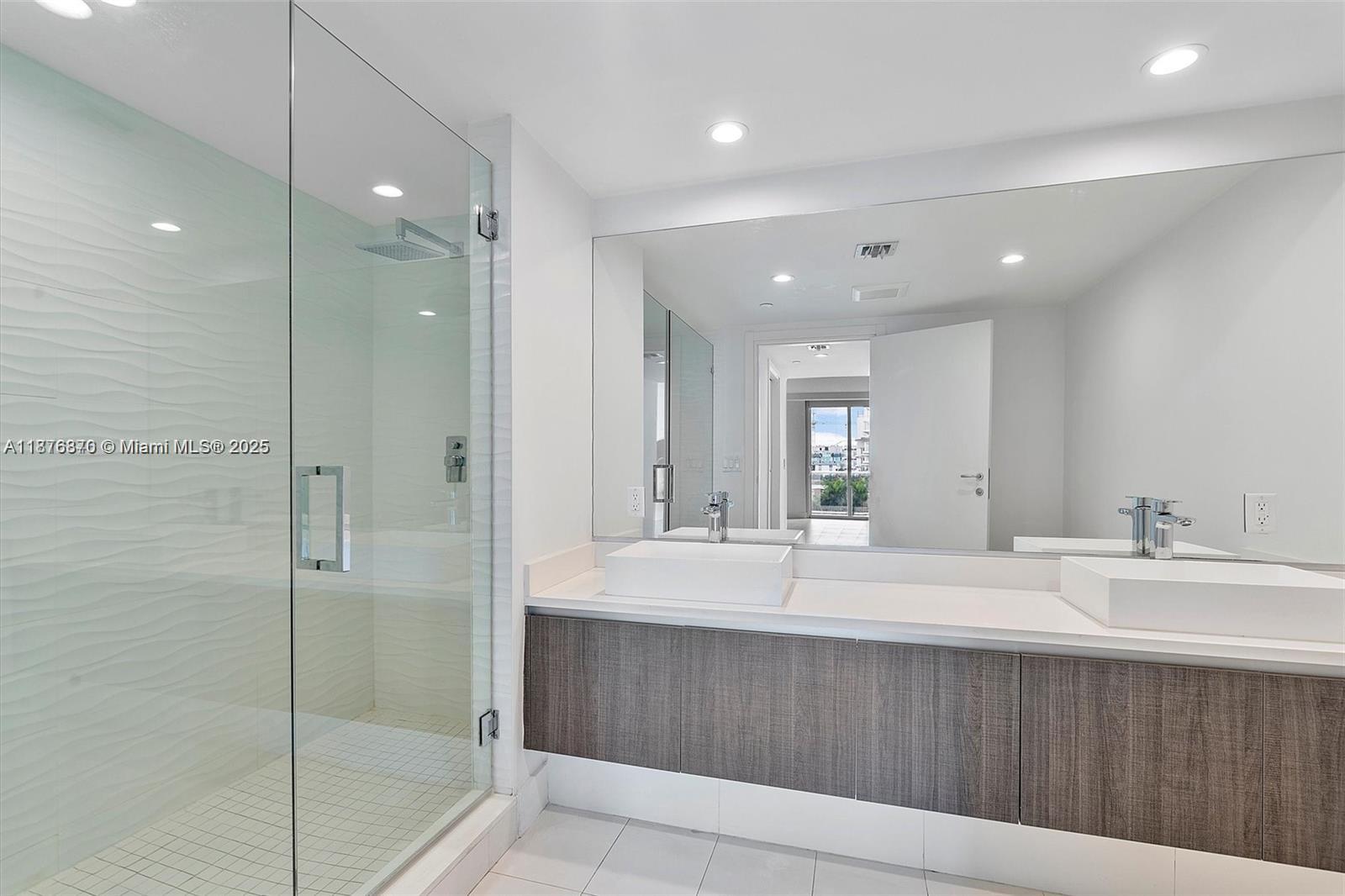 LE JARDIN HOUSE CONDO - Residential Lease