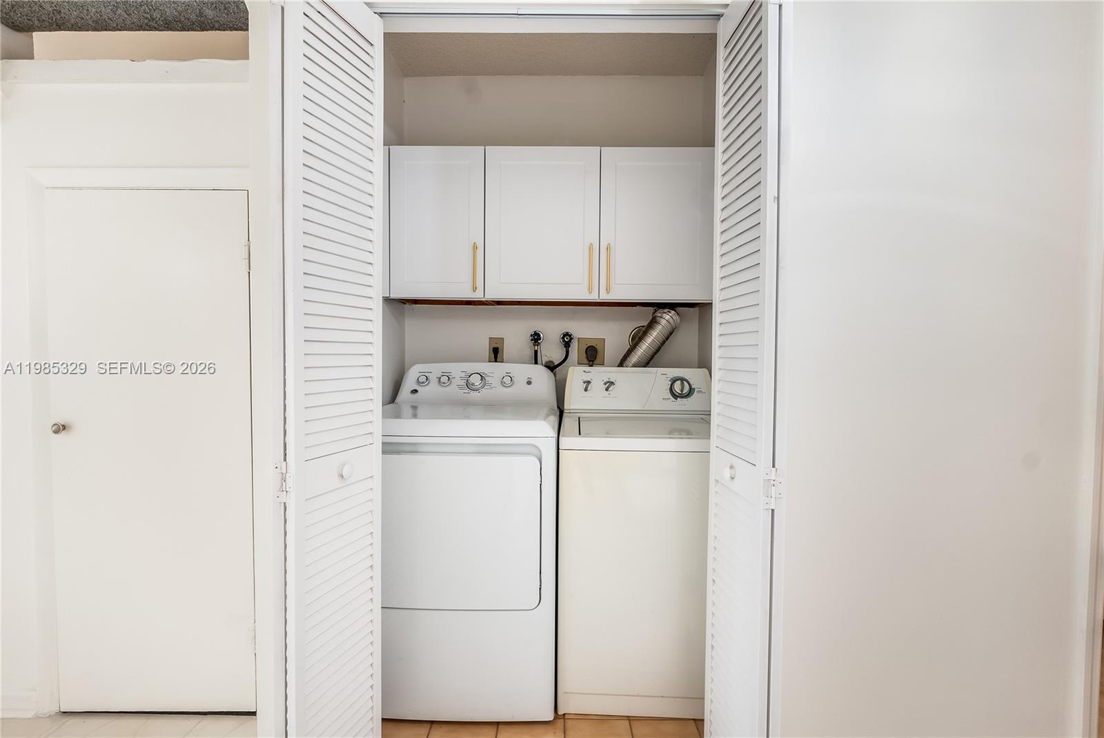 KARANDA VILLAGE III-D CON - Residential Lease