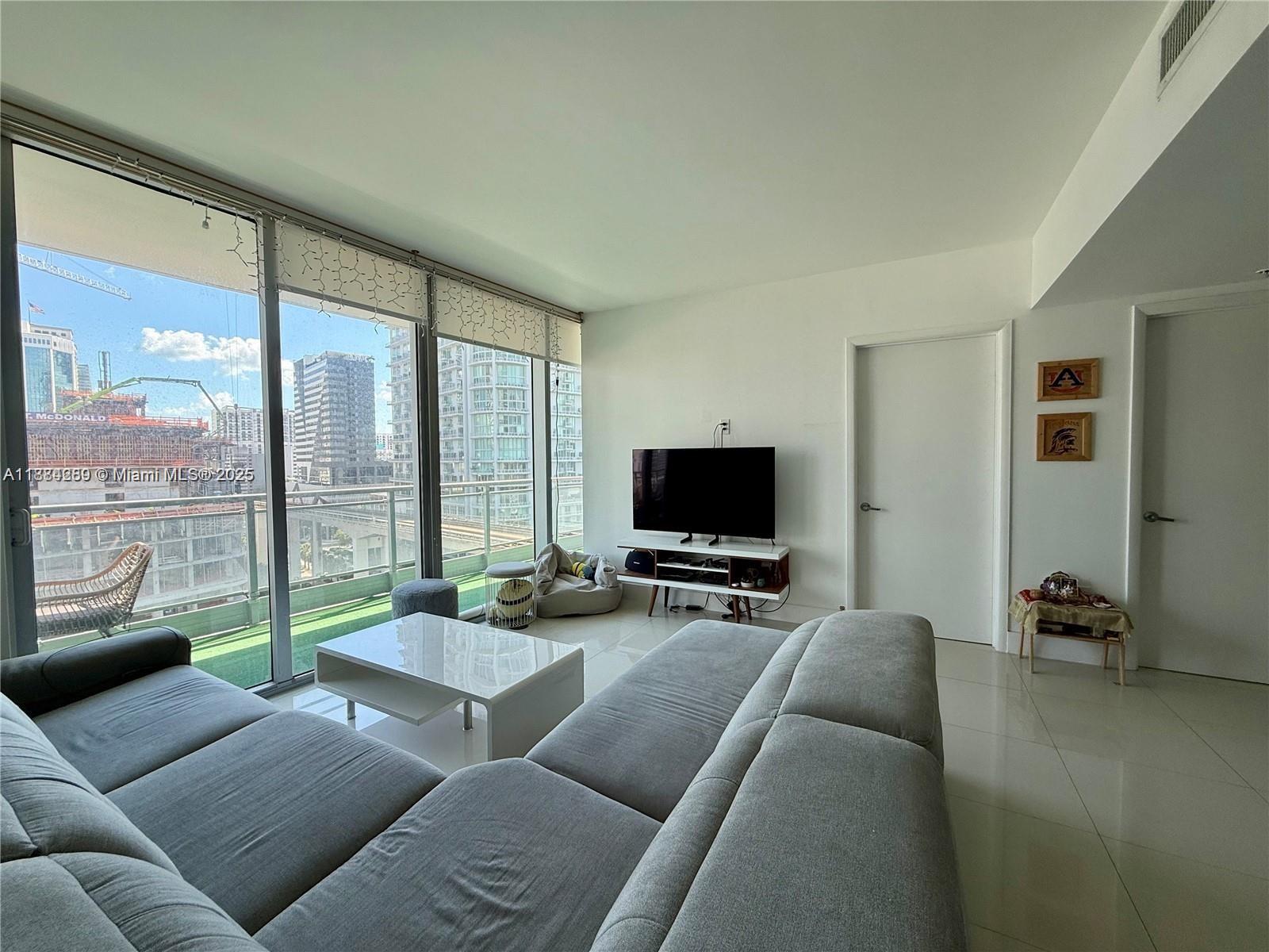 92 SW 3rd St 1104