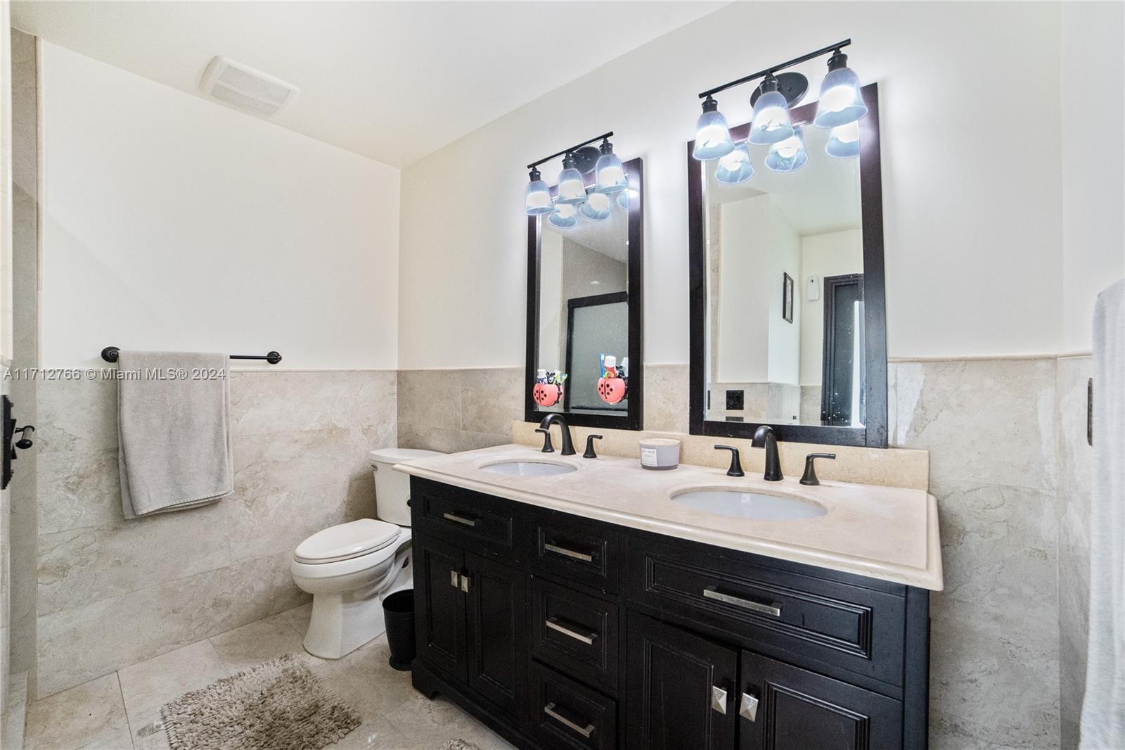 ROYAL PALM VISTA - Residential