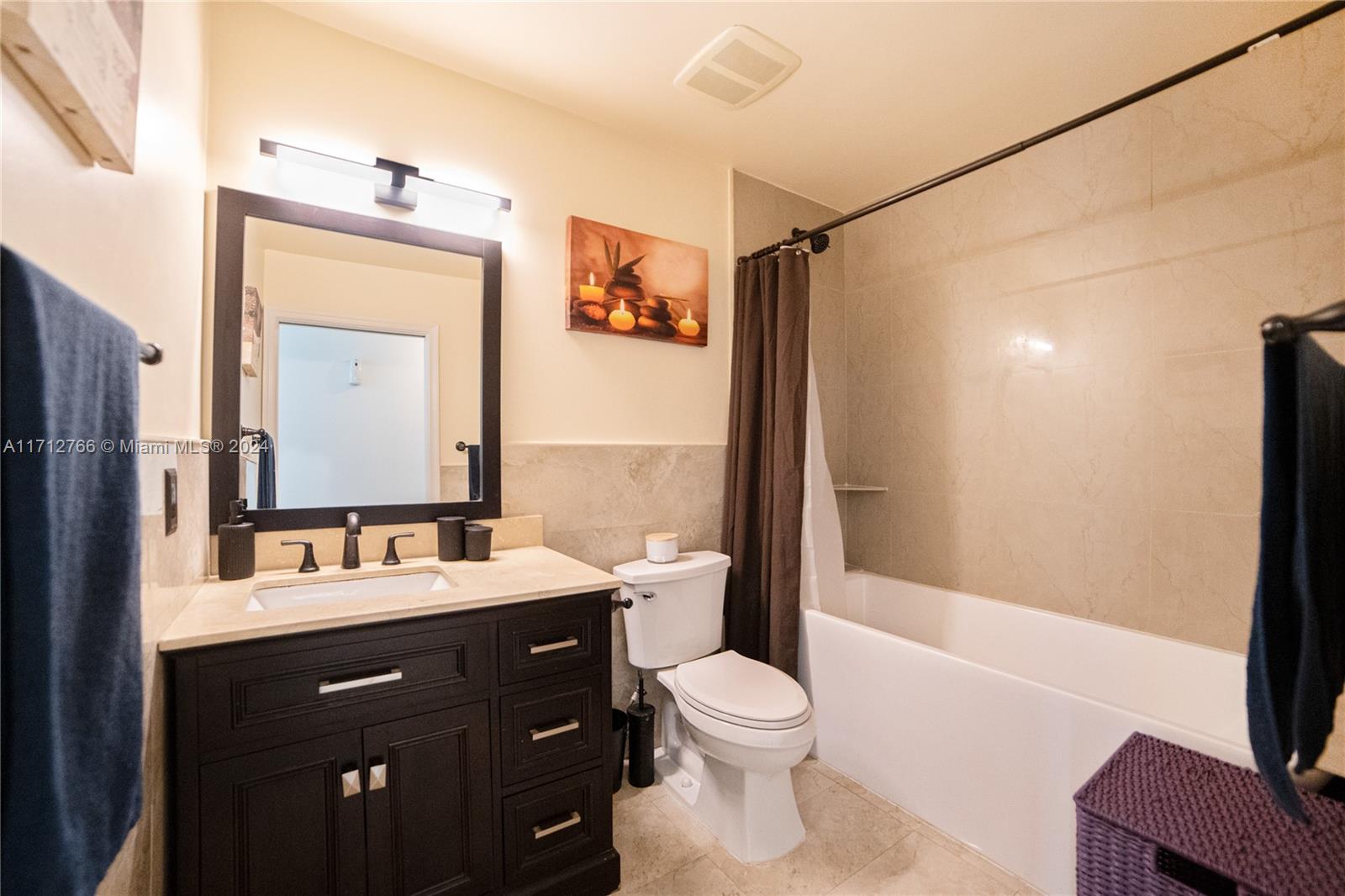 ROYAL PALM VISTA - Residential
