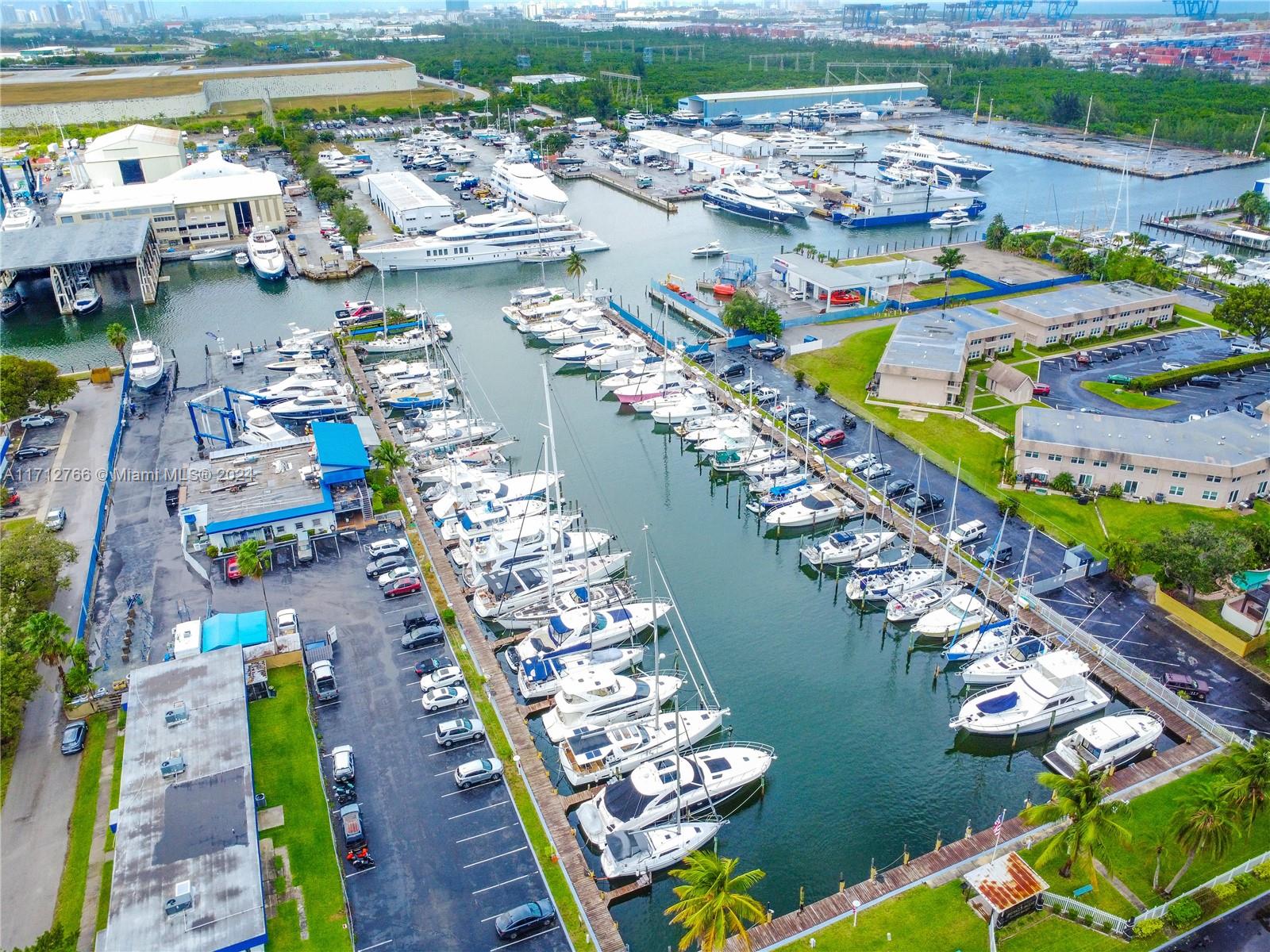 ROYAL PALM VISTA - Residential