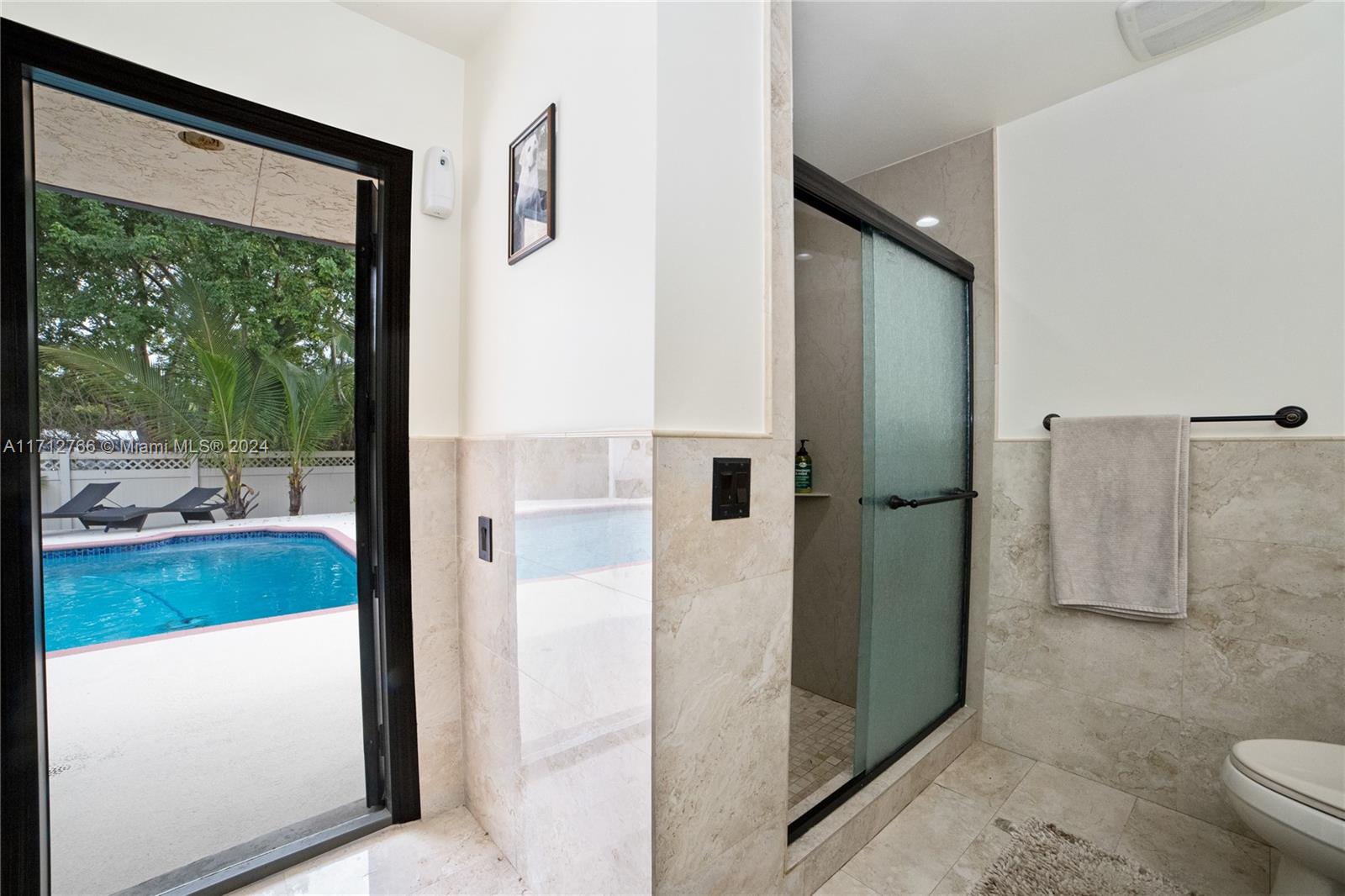 ROYAL PALM VISTA - Residential