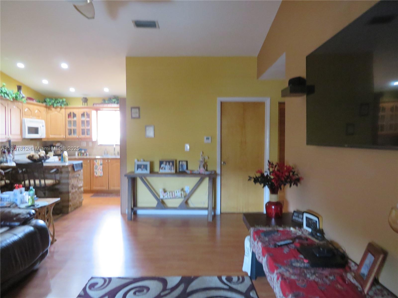 SILVER GARDENS CONDO - Residential