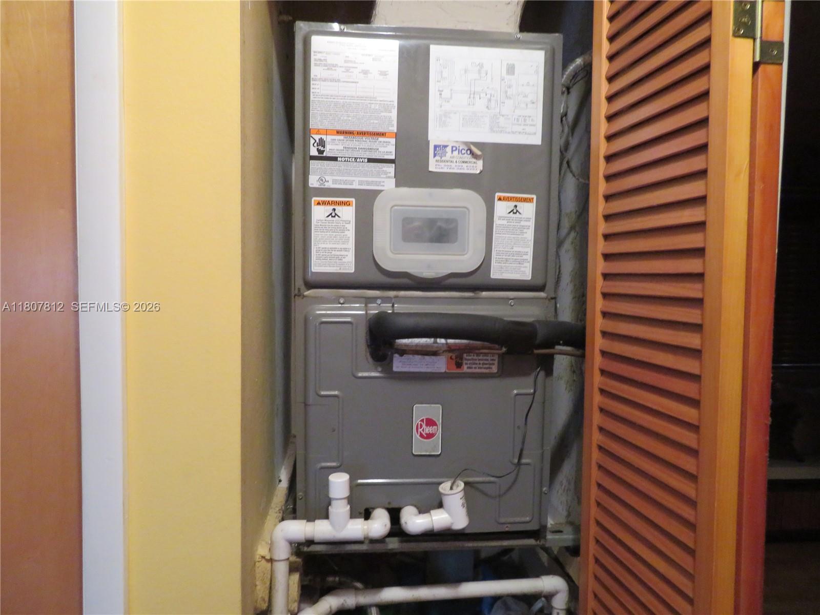 SILVER GARDENS CONDO - Residential