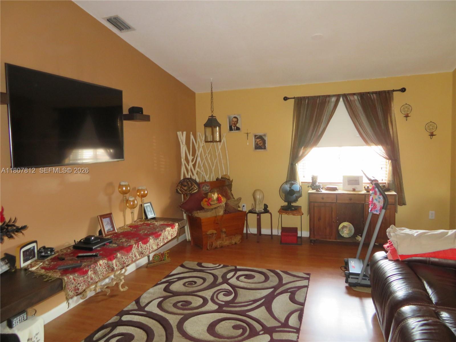 SILVER GARDENS CONDO - Residential