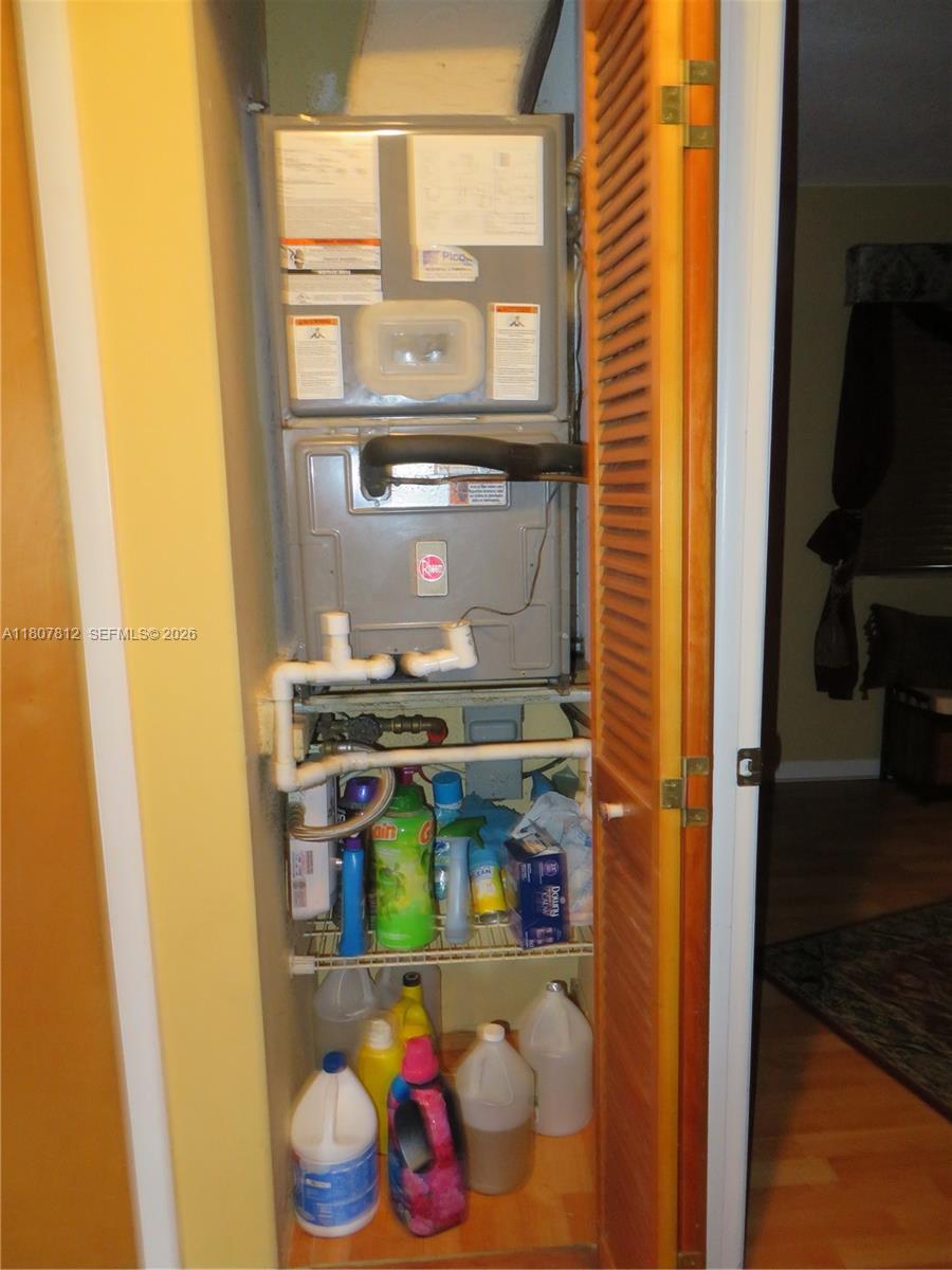 SILVER GARDENS CONDO - Residential