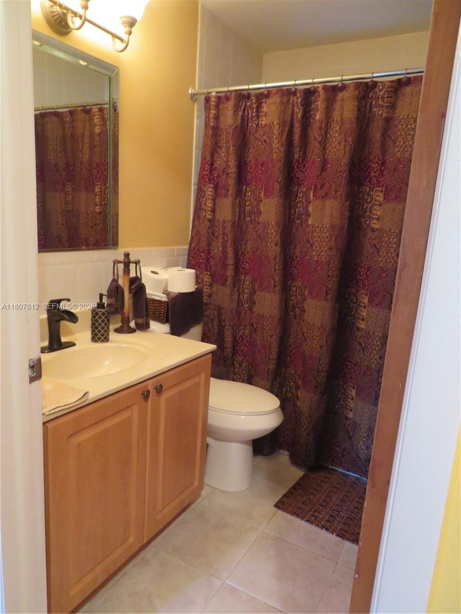 SILVER GARDENS CONDO - Residential