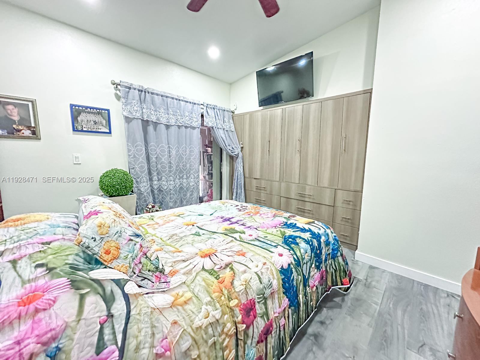 SANTAMARIA ESTATES CONDO - Residential