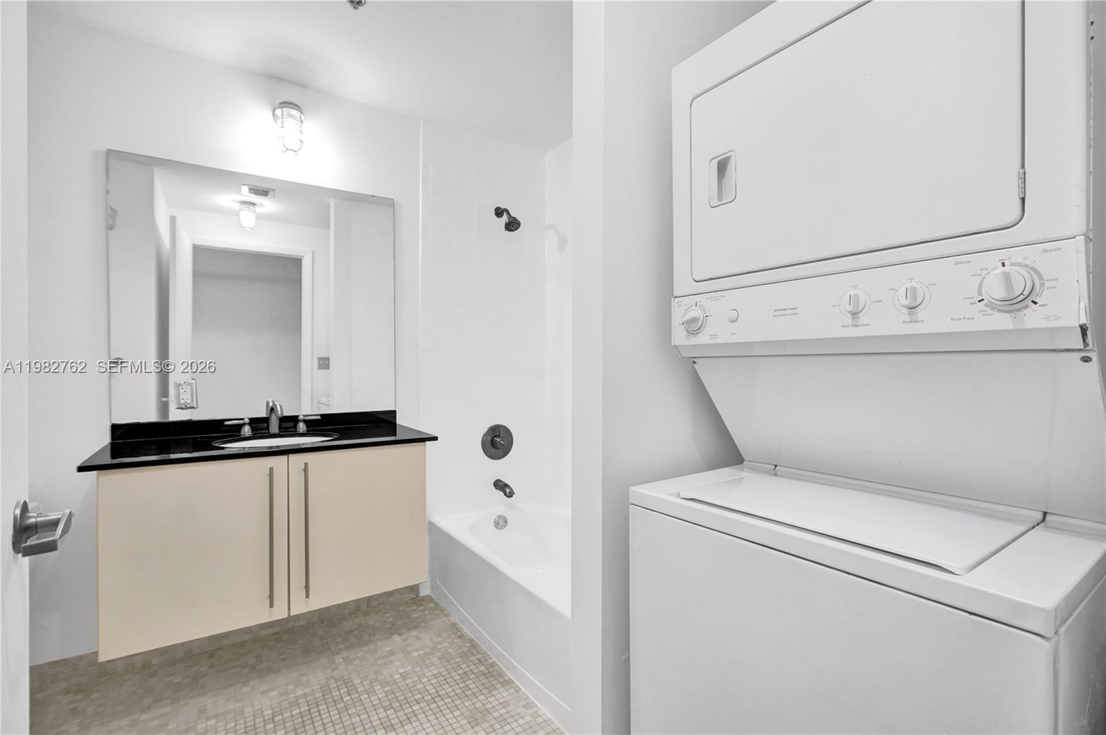 THE BANK CONDO - Residential