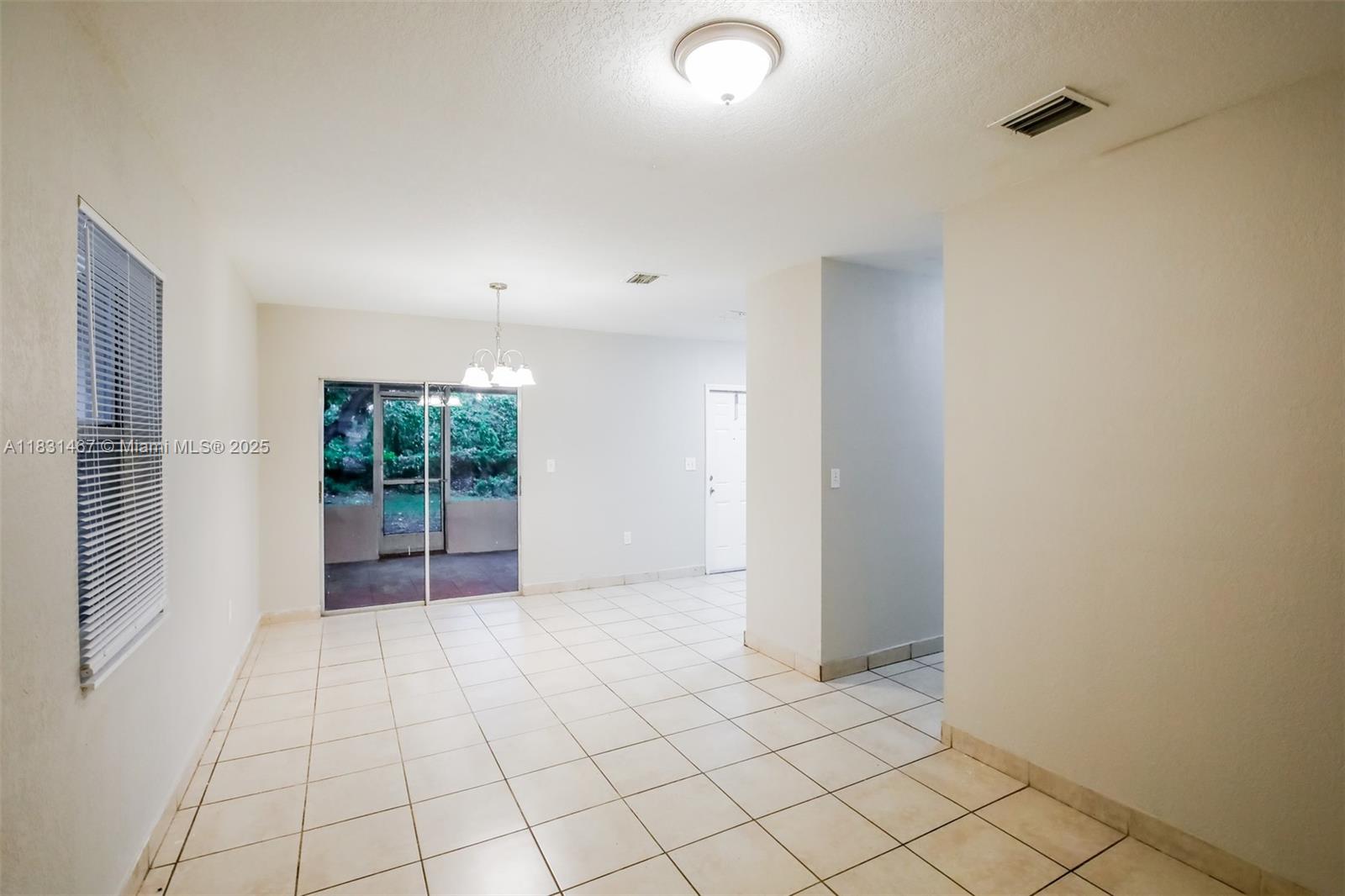 325 NW 190th St