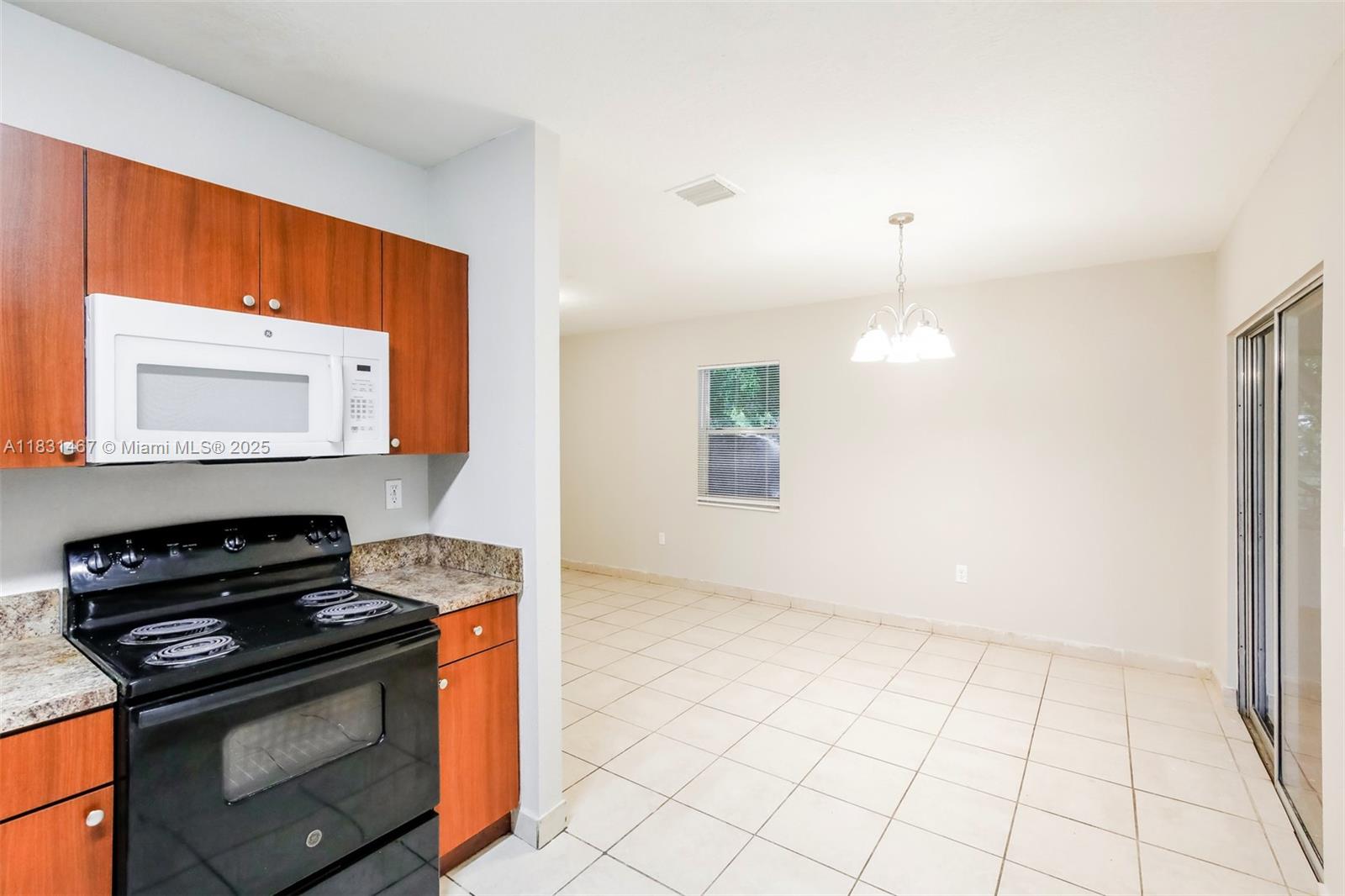 325 NW 190th St