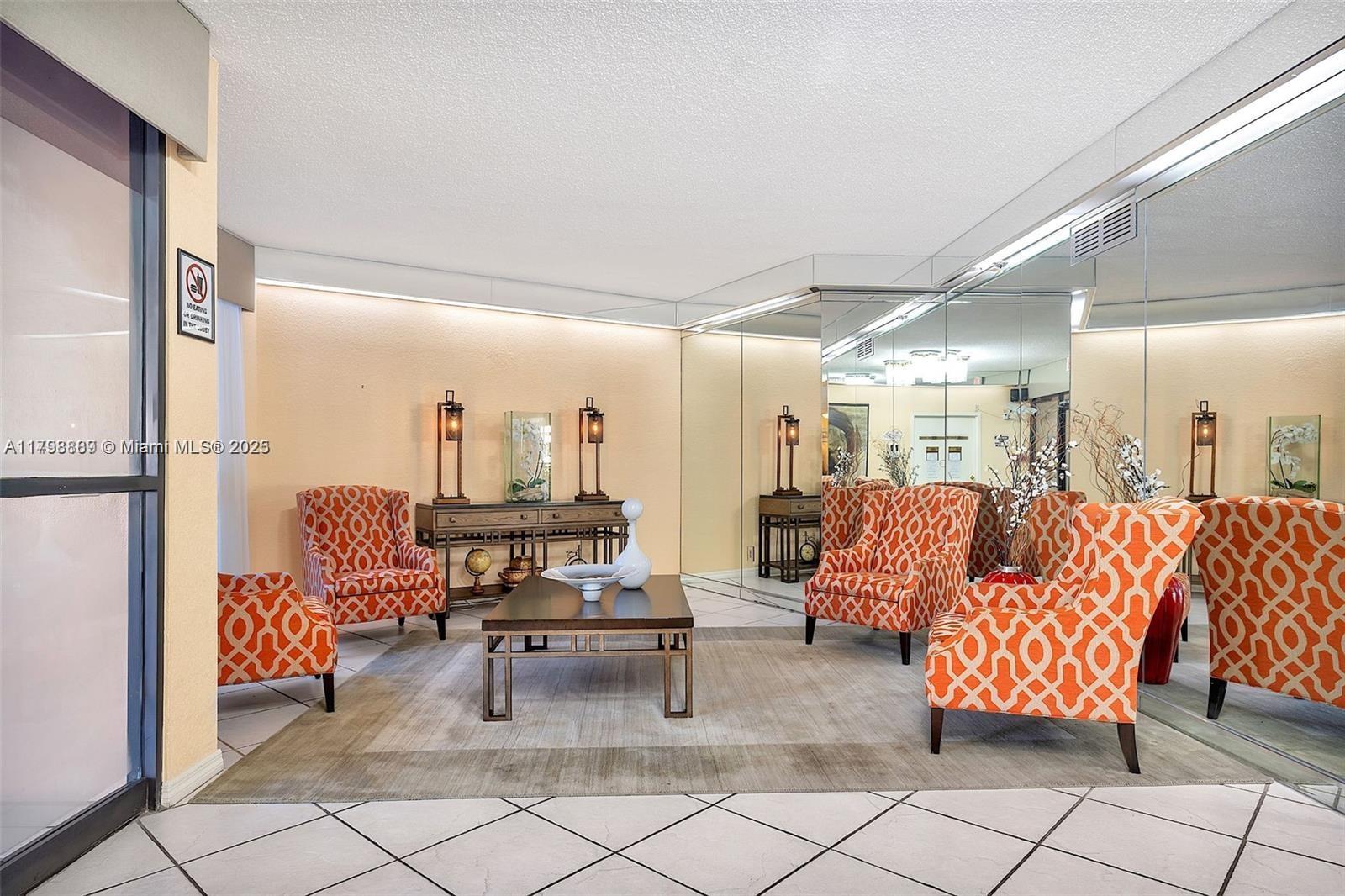 1300 Saint Charles Pl L12