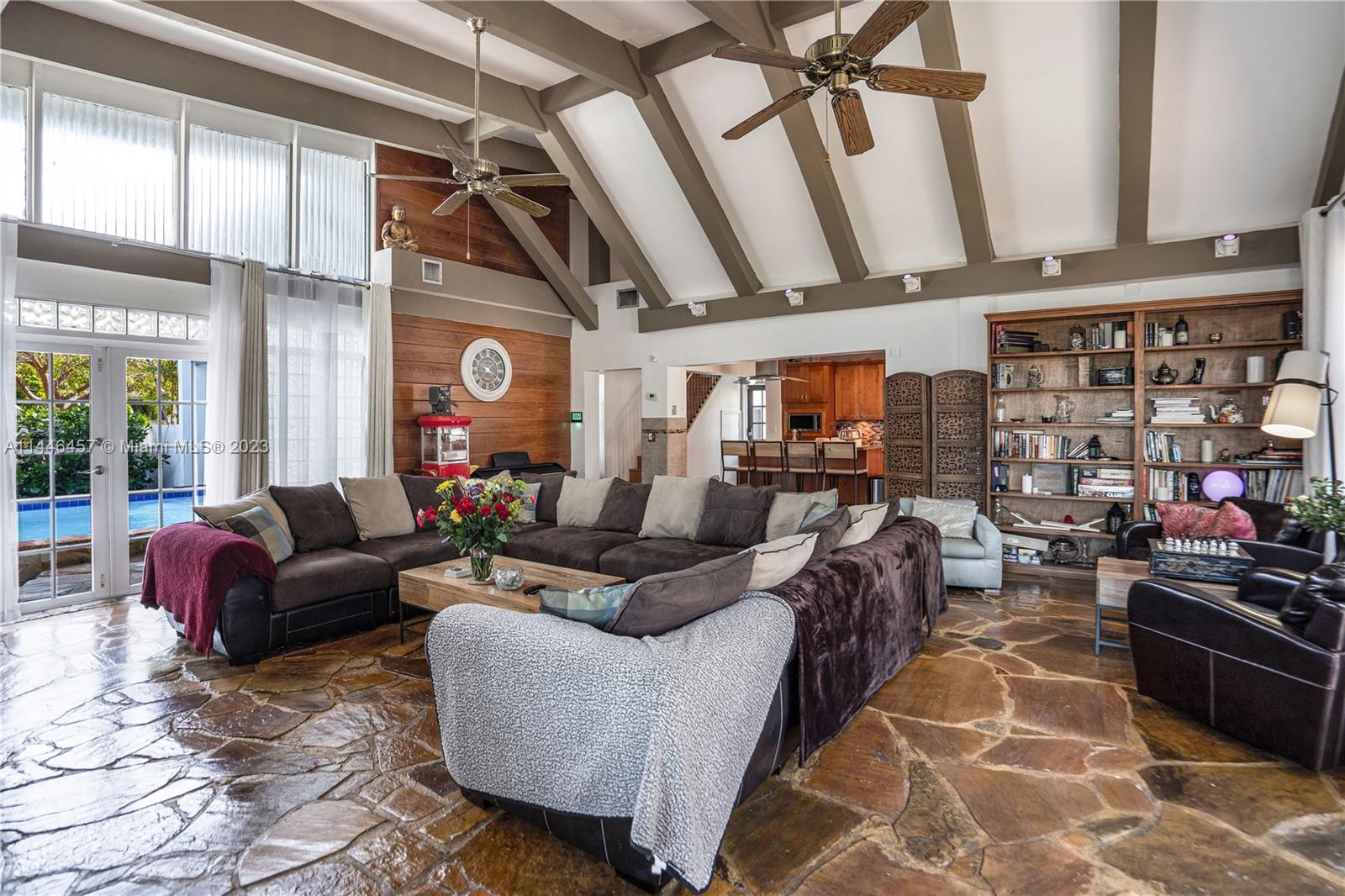 DAVIS HARBOR - Residential