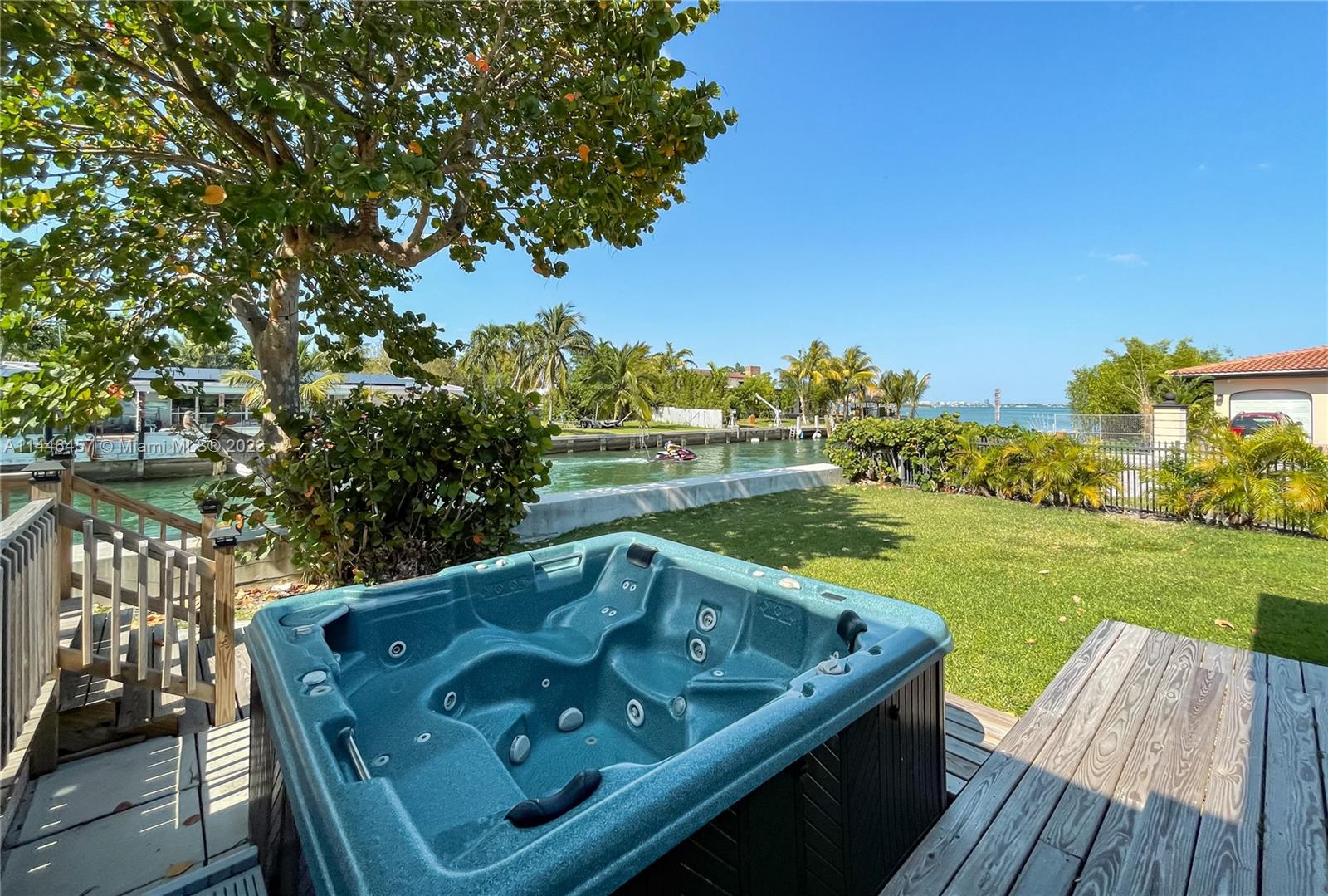 DAVIS HARBOR - Residential