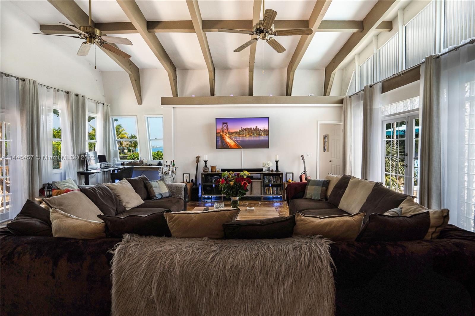 DAVIS HARBOR - Residential