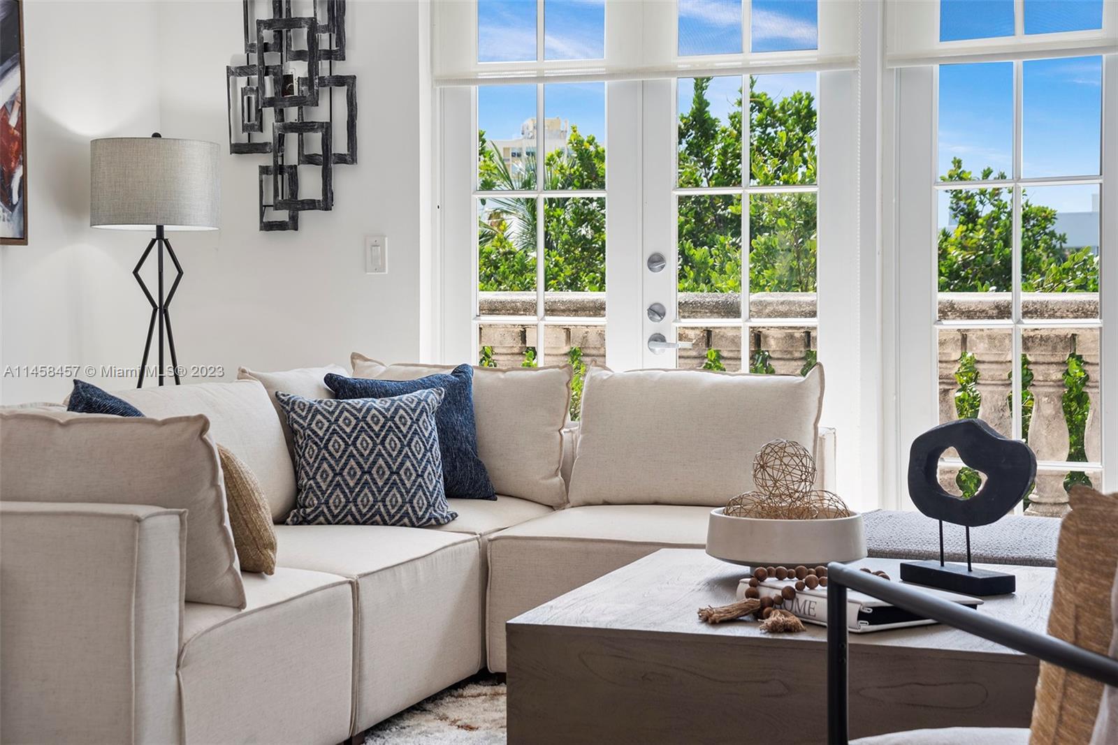 ARMITAGE PLACE NO 1A COND - Residential