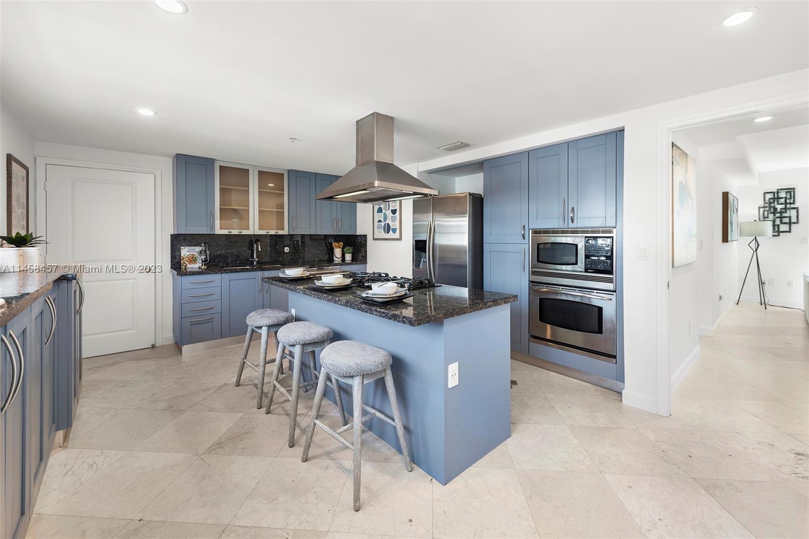 ARMITAGE PLACE NO 1A COND - Residential